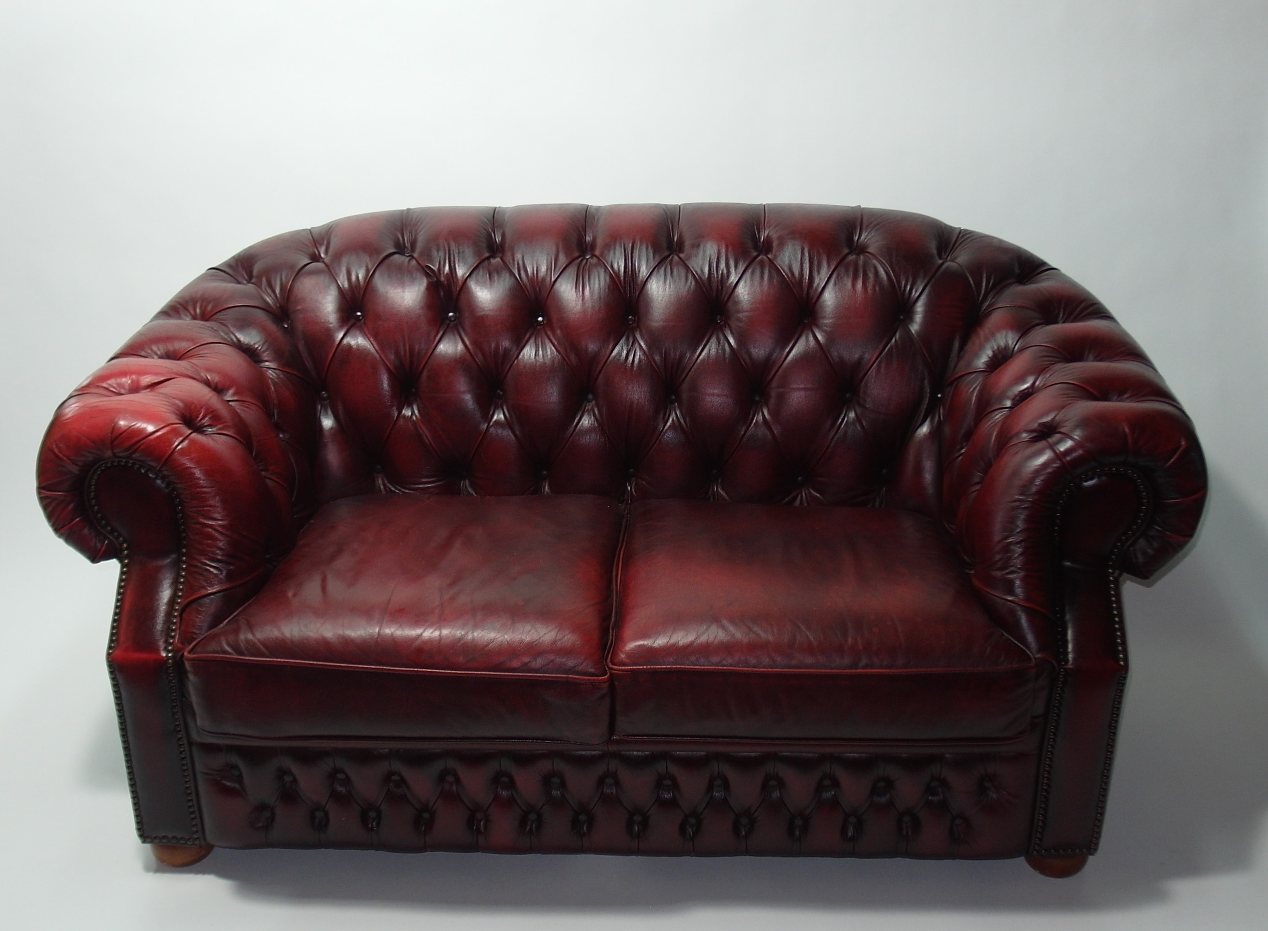 KANAPA SOFA