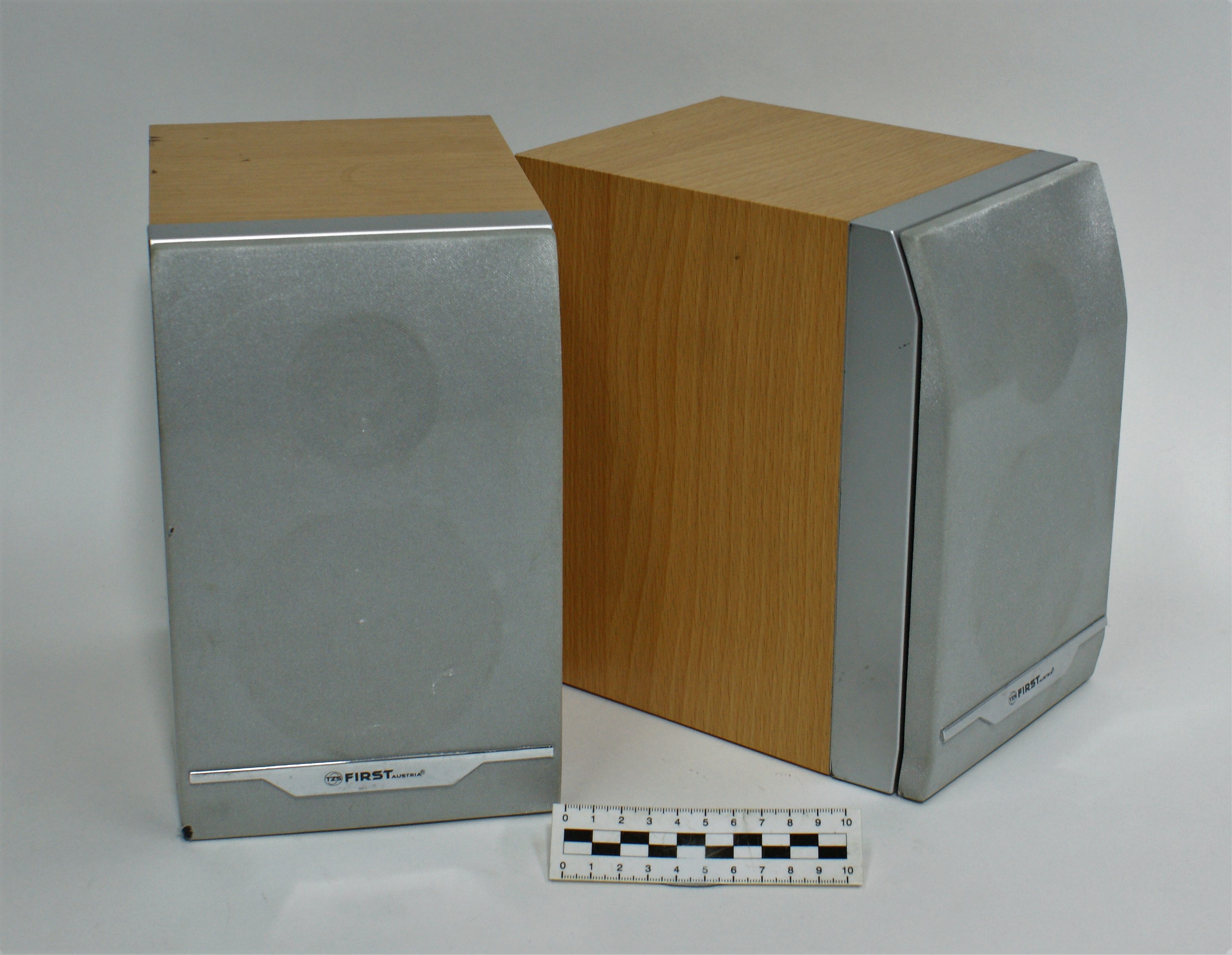 SPEAKERS