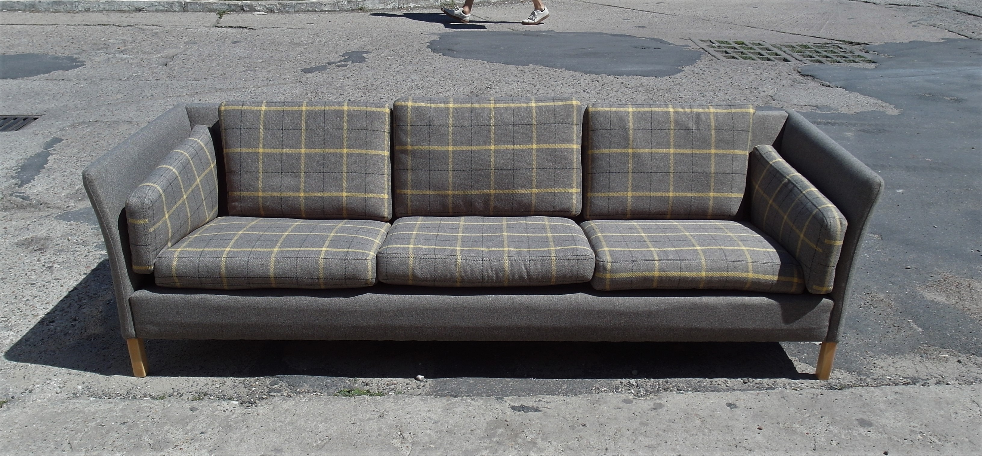 SOFA COUCH