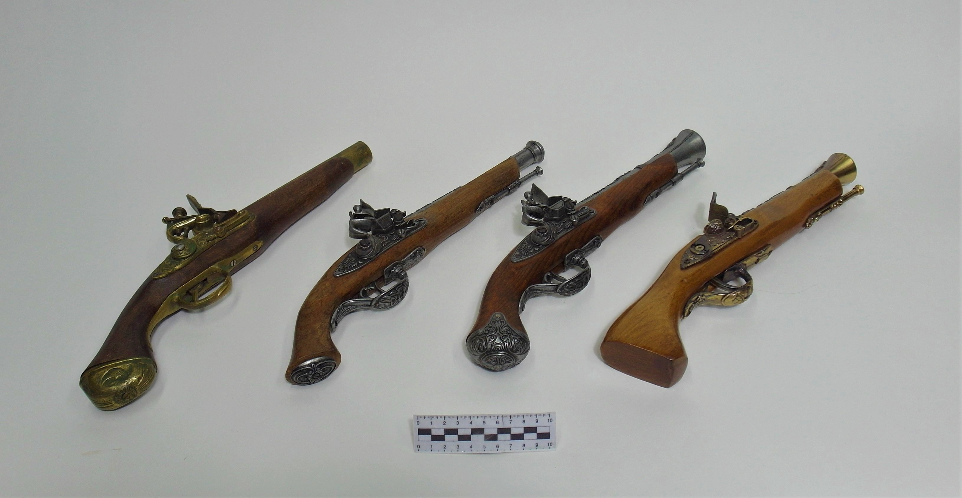 FLINTLOCK PISTOL