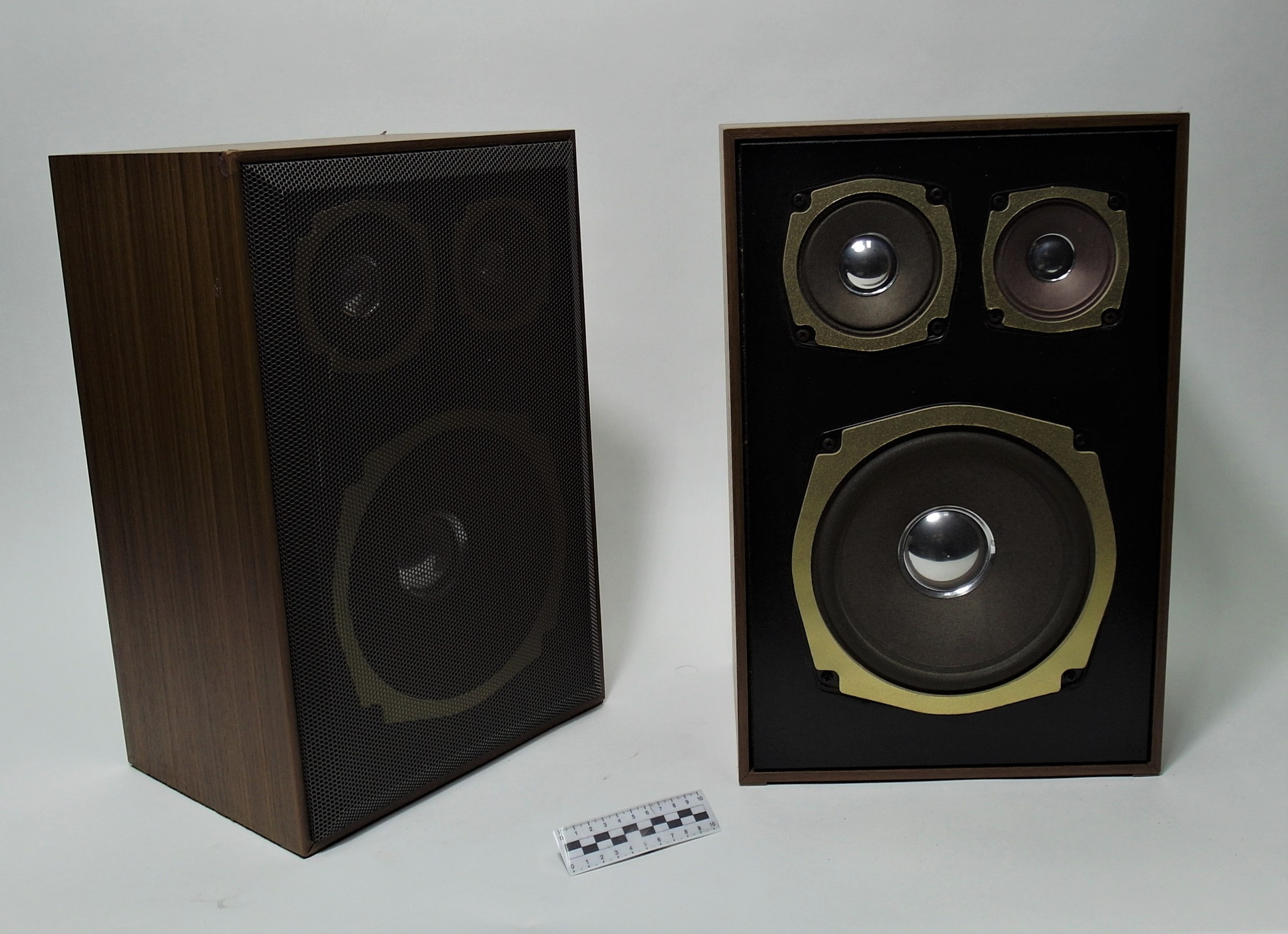 SPEAKERS