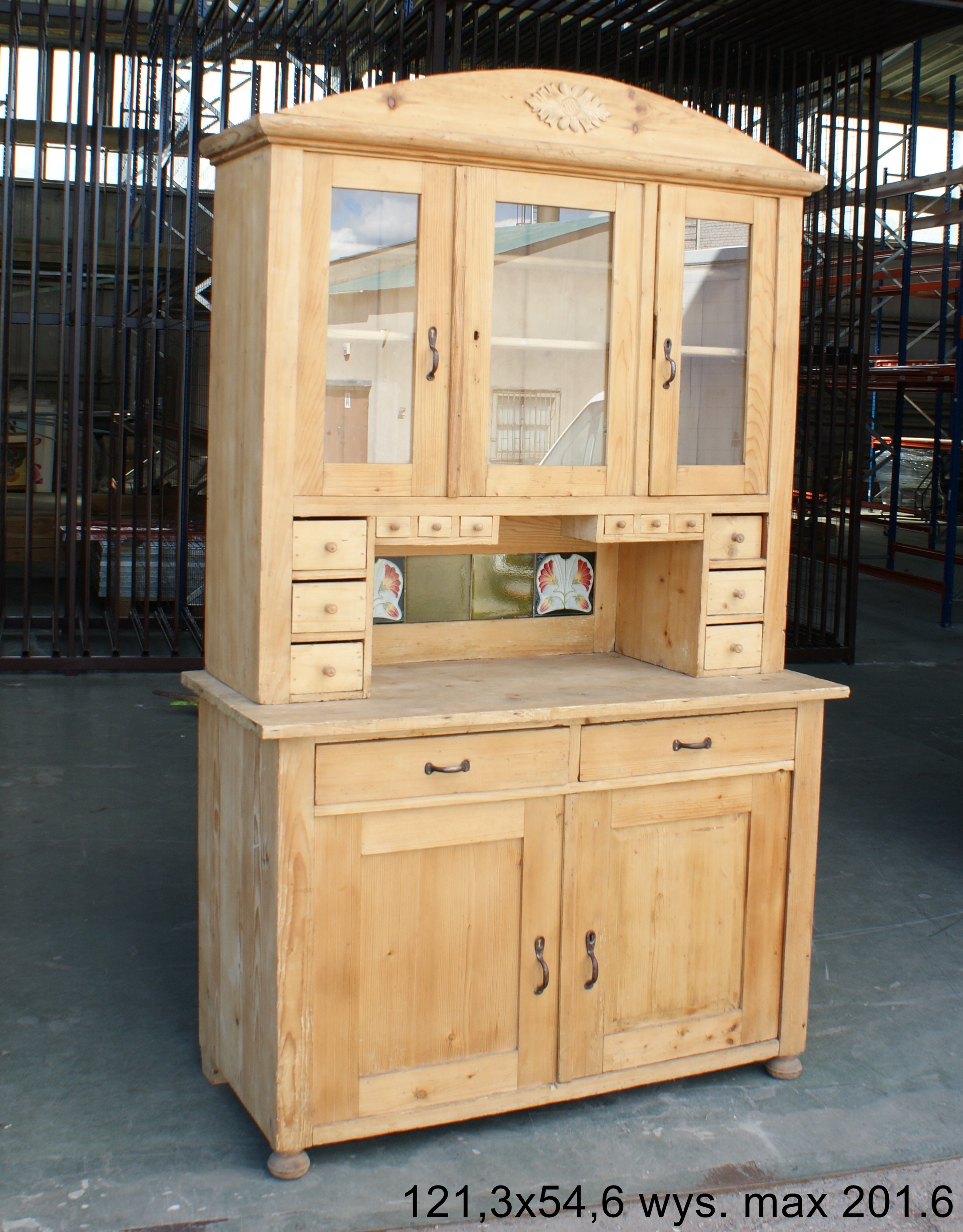 SIDEBOARD