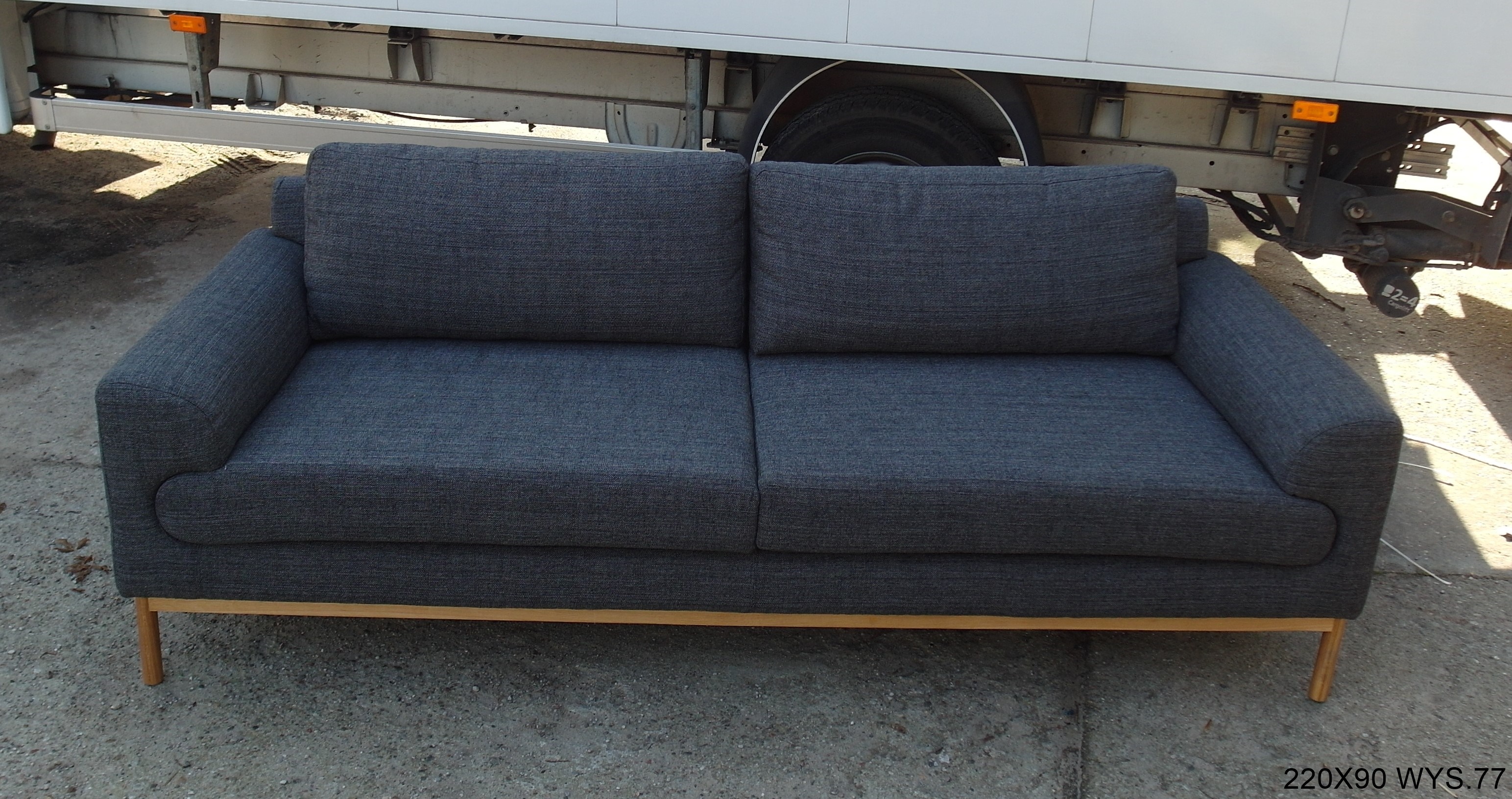 SOFA COUCH