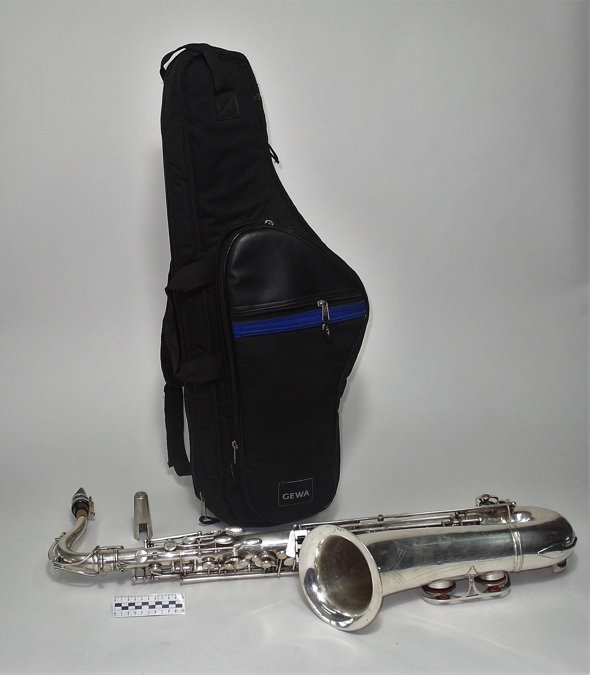 SAXOPHONE
