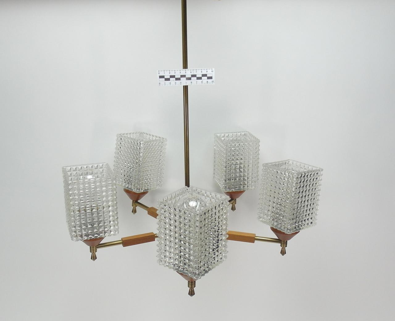 CHANDELIER