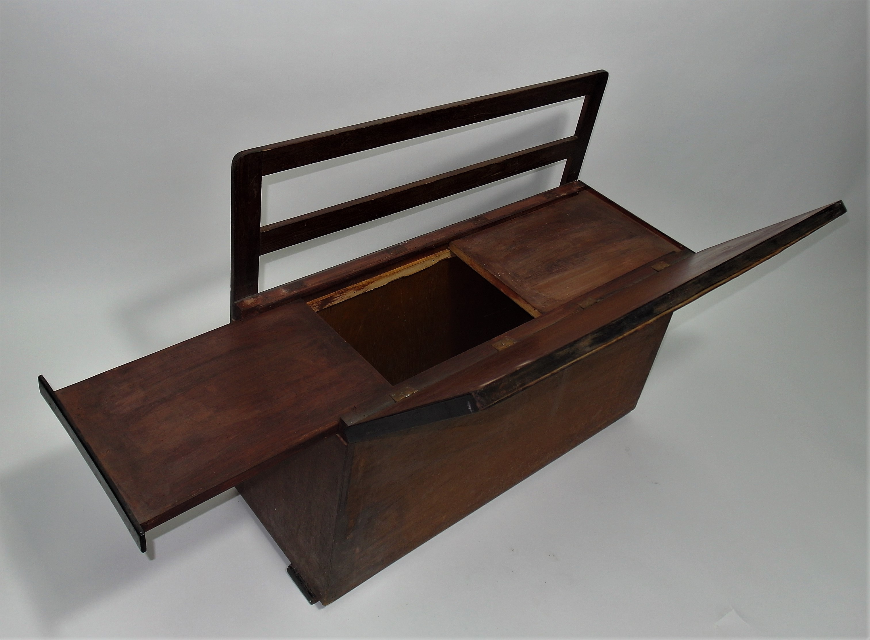 BENCH WITH STORAGE