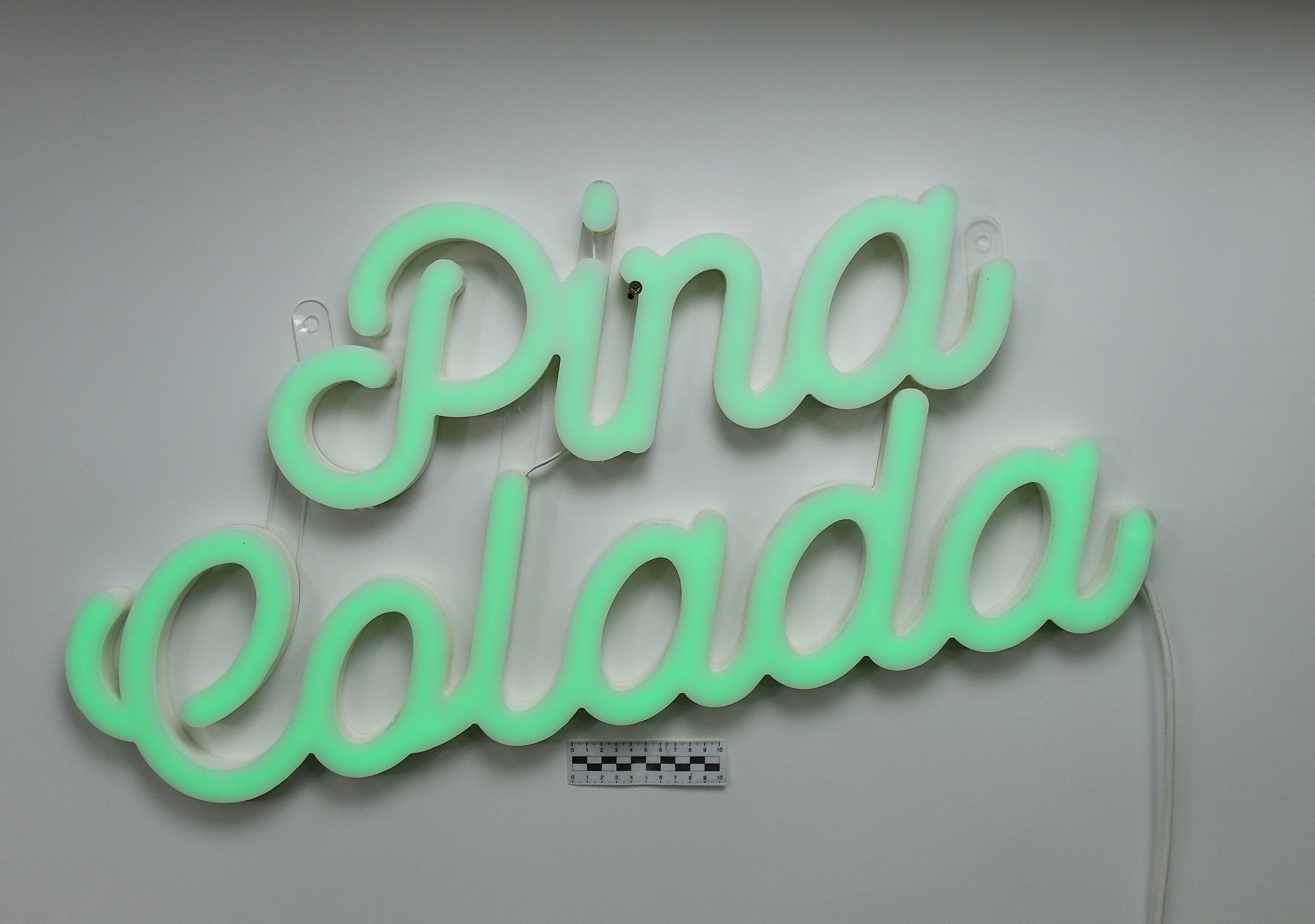 LED NEON PINA COLADA