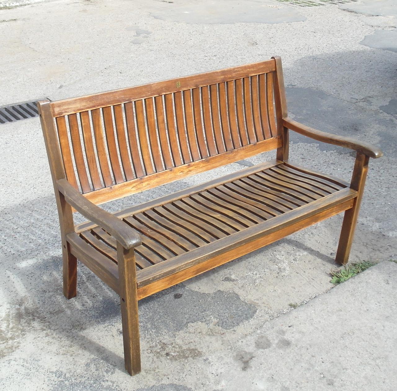 BENCH