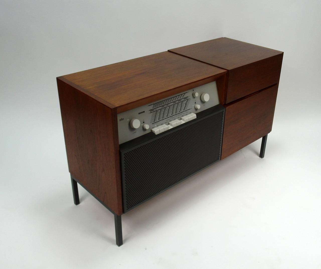 BRAUN RADIOLA