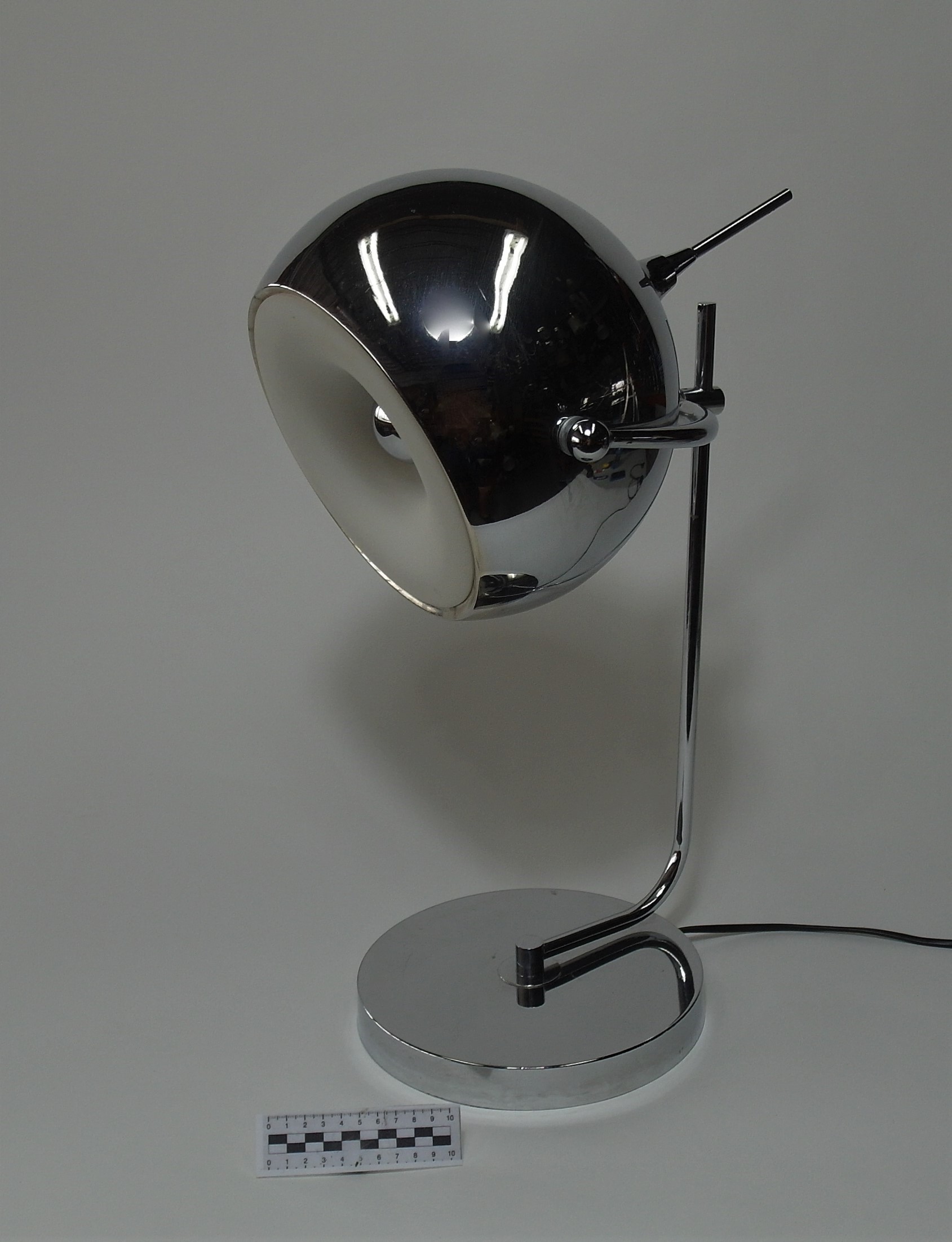DESK LAMP
