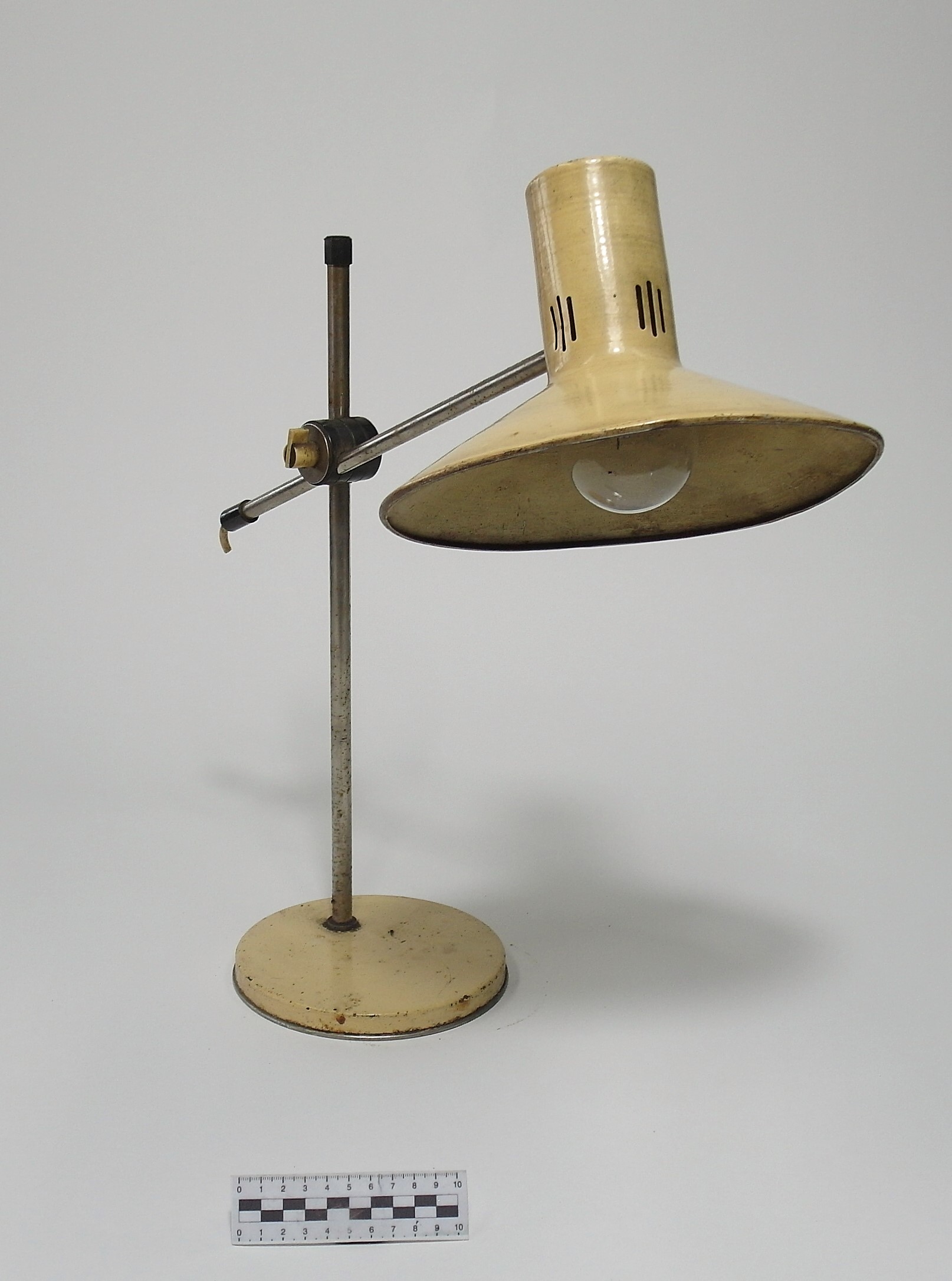 DESK LAMP