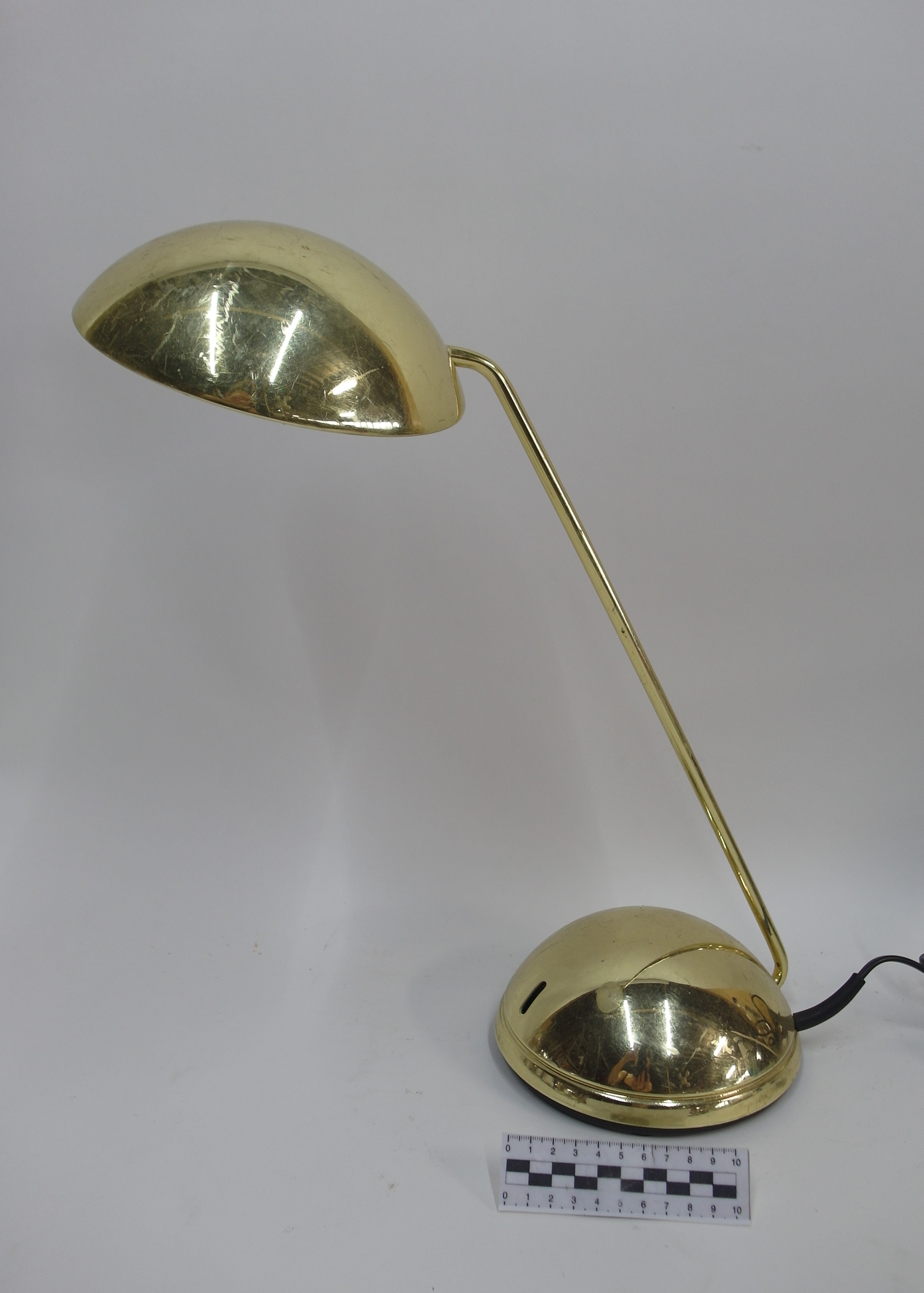DESK LAMP
