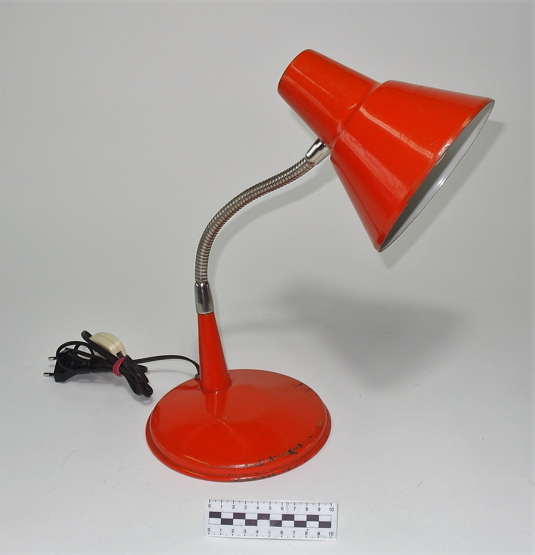 DESK LAMP