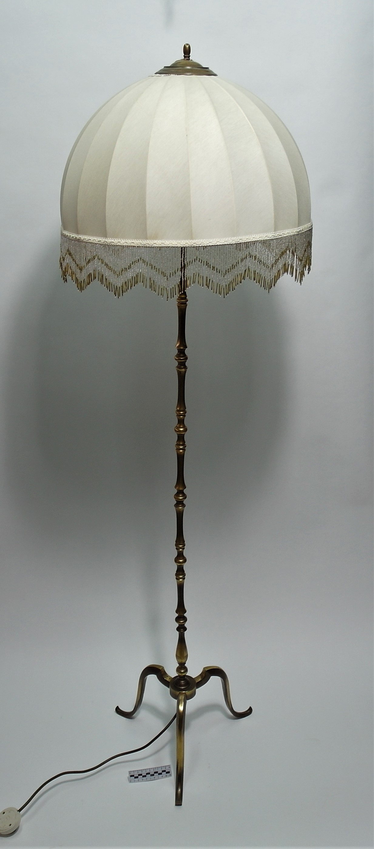 LAMPA PODŁOGOWA