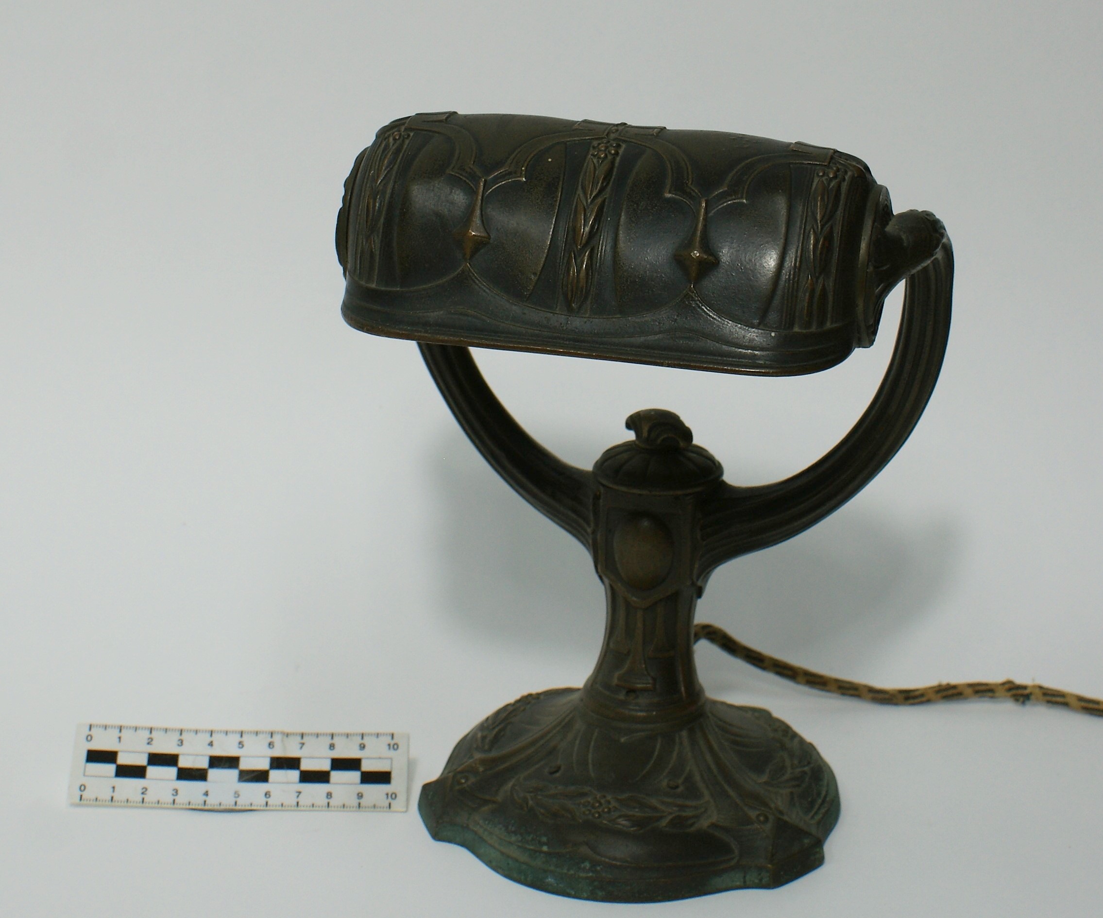 DESK LAMP