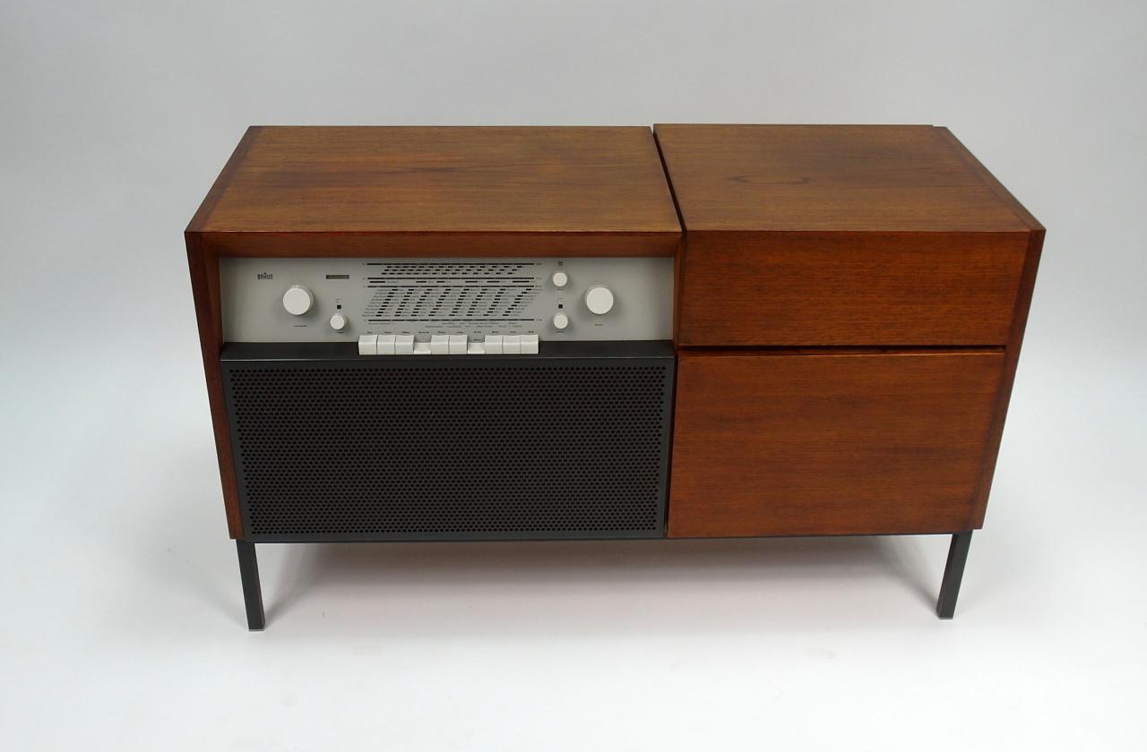 BRAUN RADIOLA