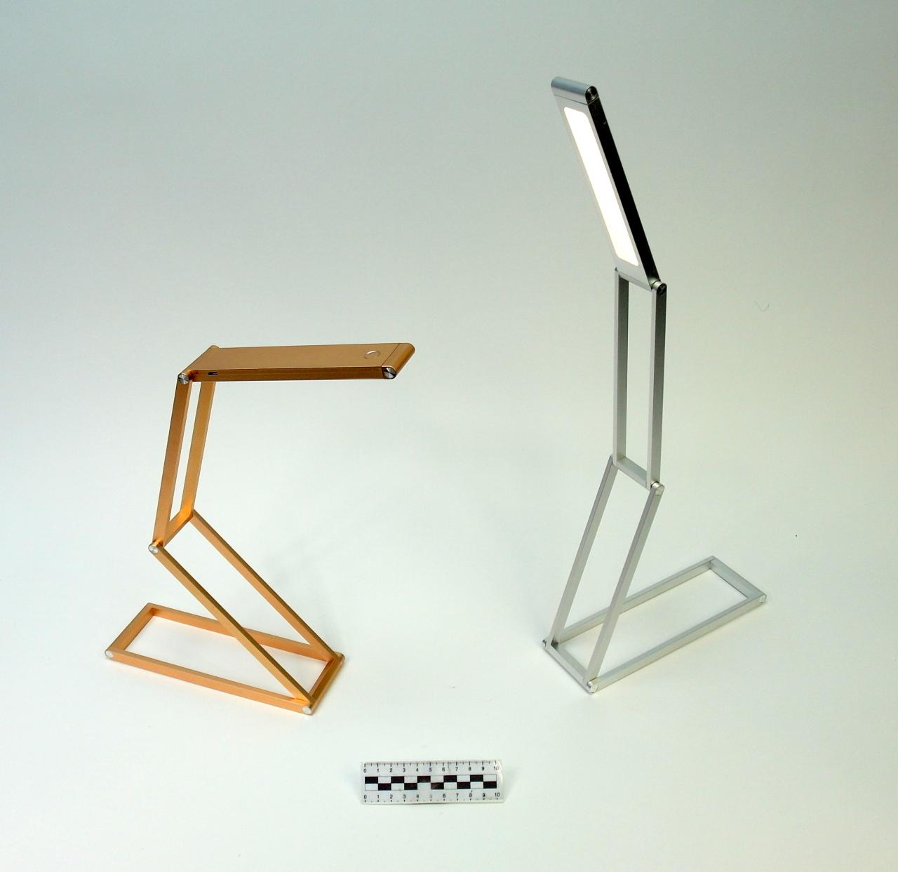 DESK LAMP