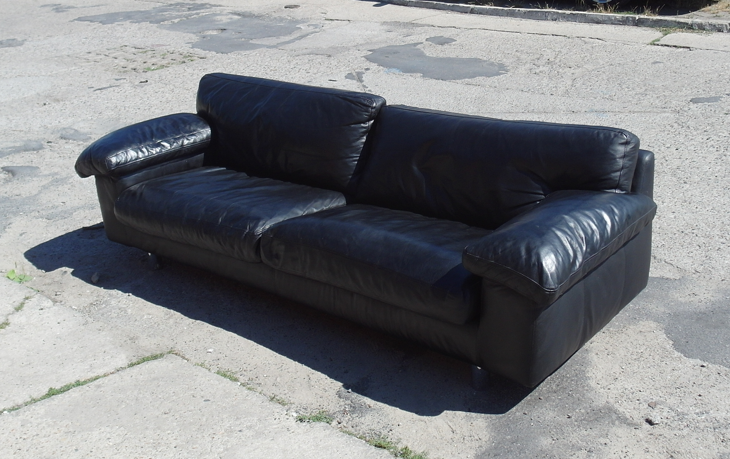 KANAPA SOFA