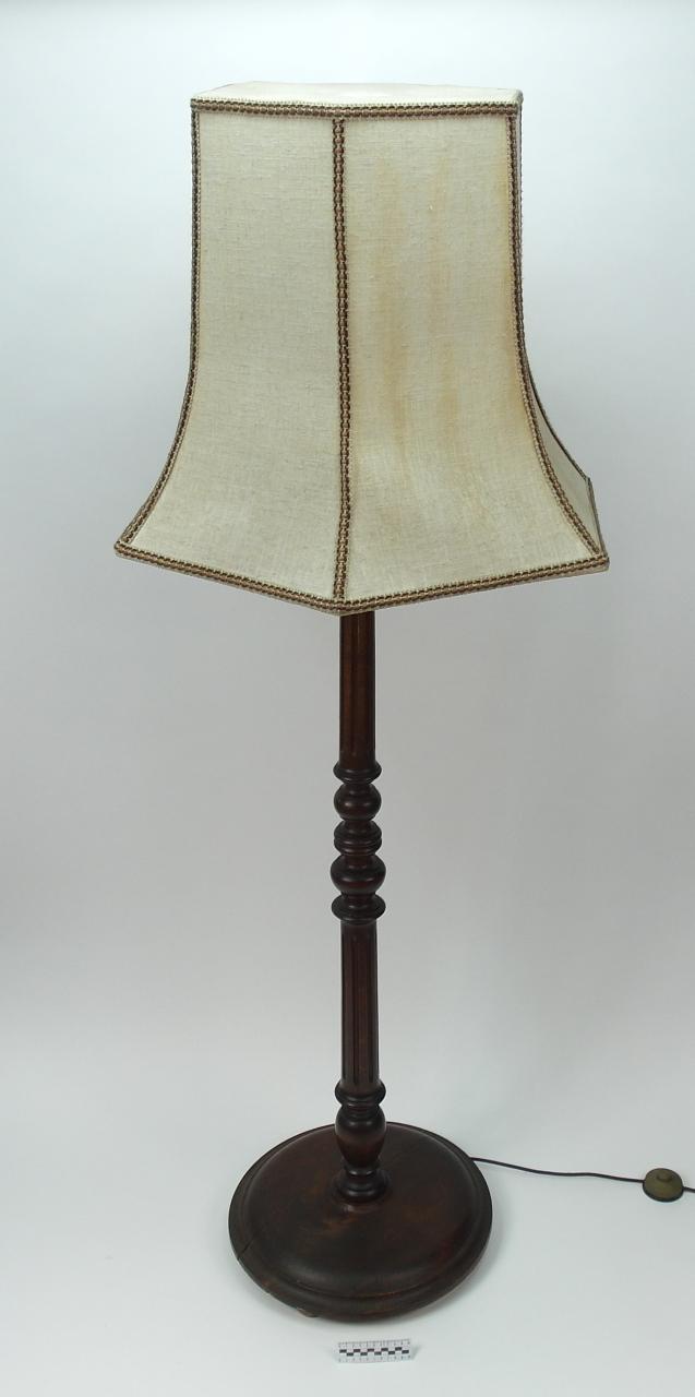 LAMPA PODŁOGOWA
