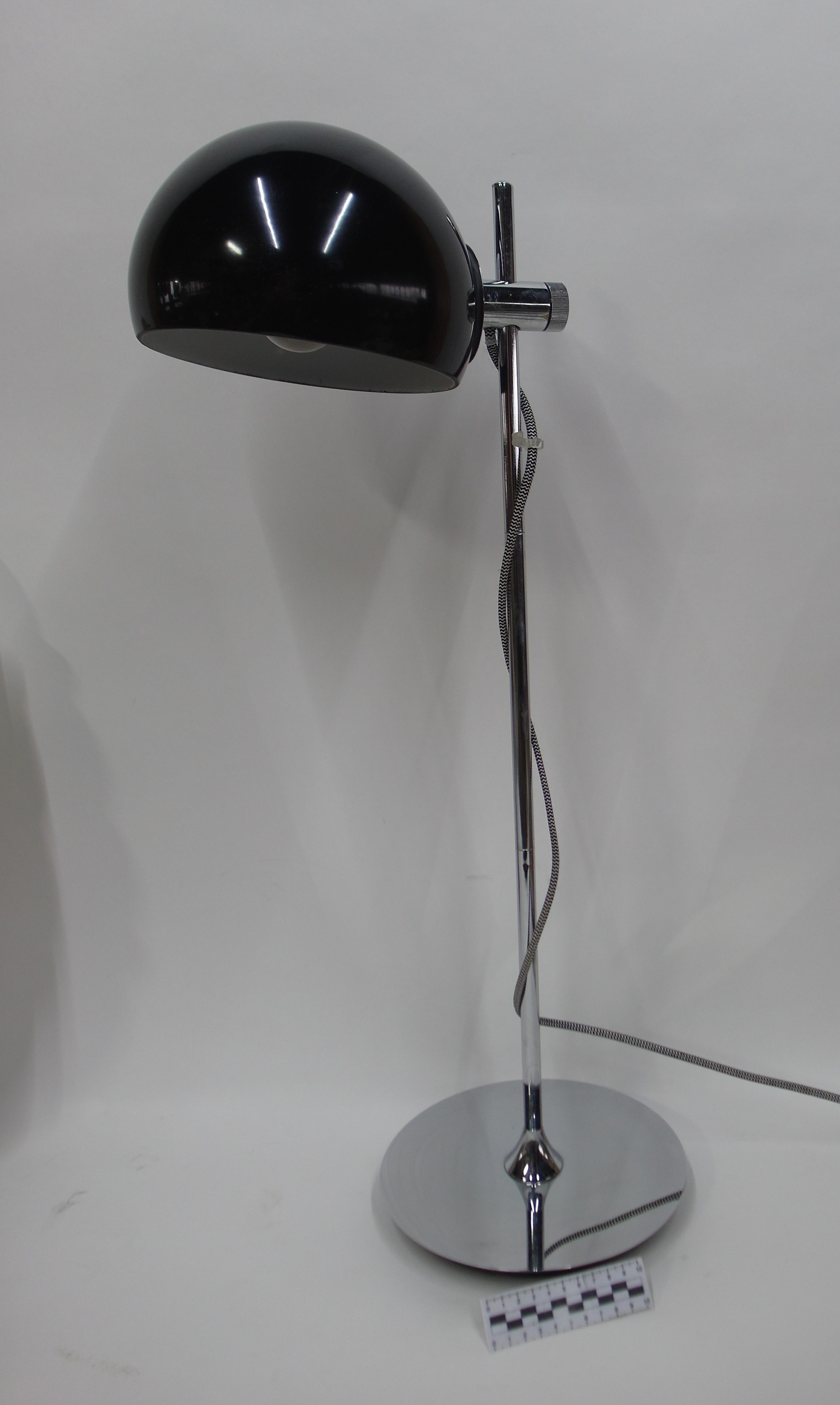 DESK LAMP