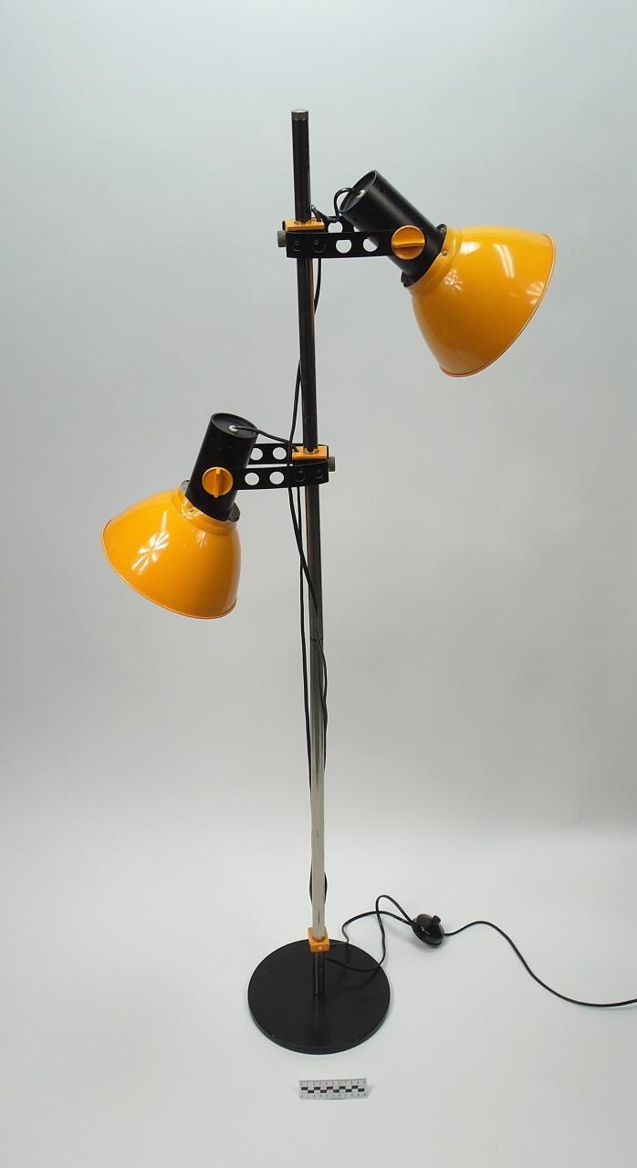 LAMPA PODŁOGOWA