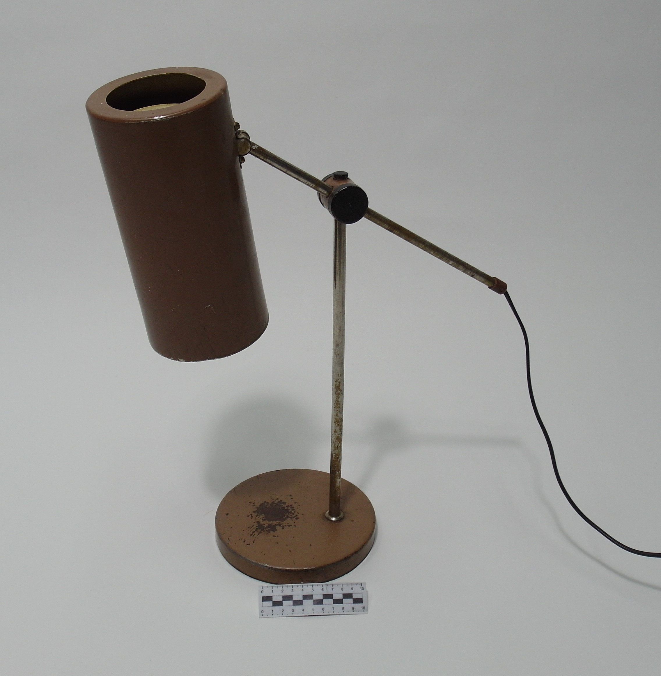 DESK LAMP
