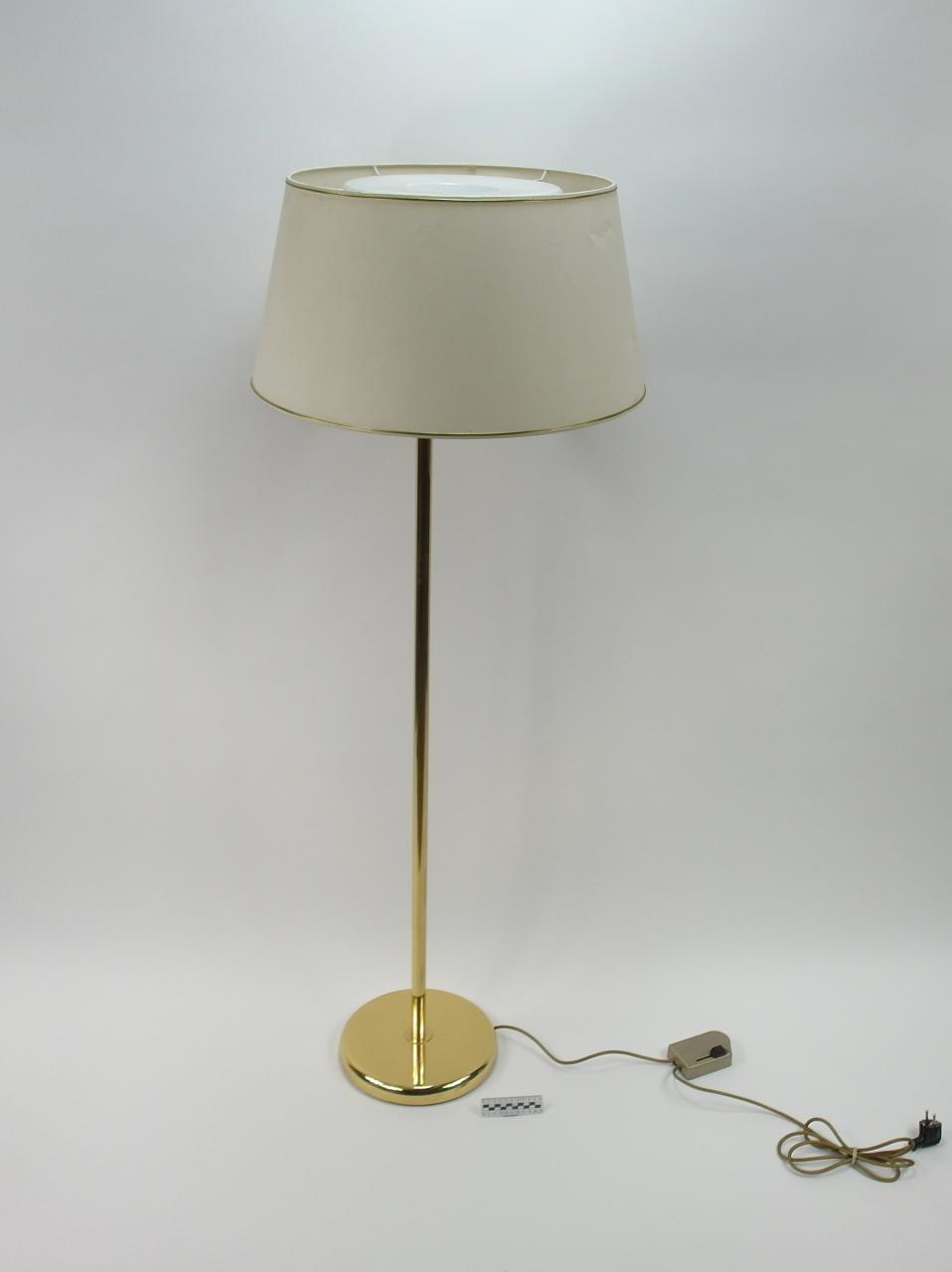 LAMPA PODŁOGOWA