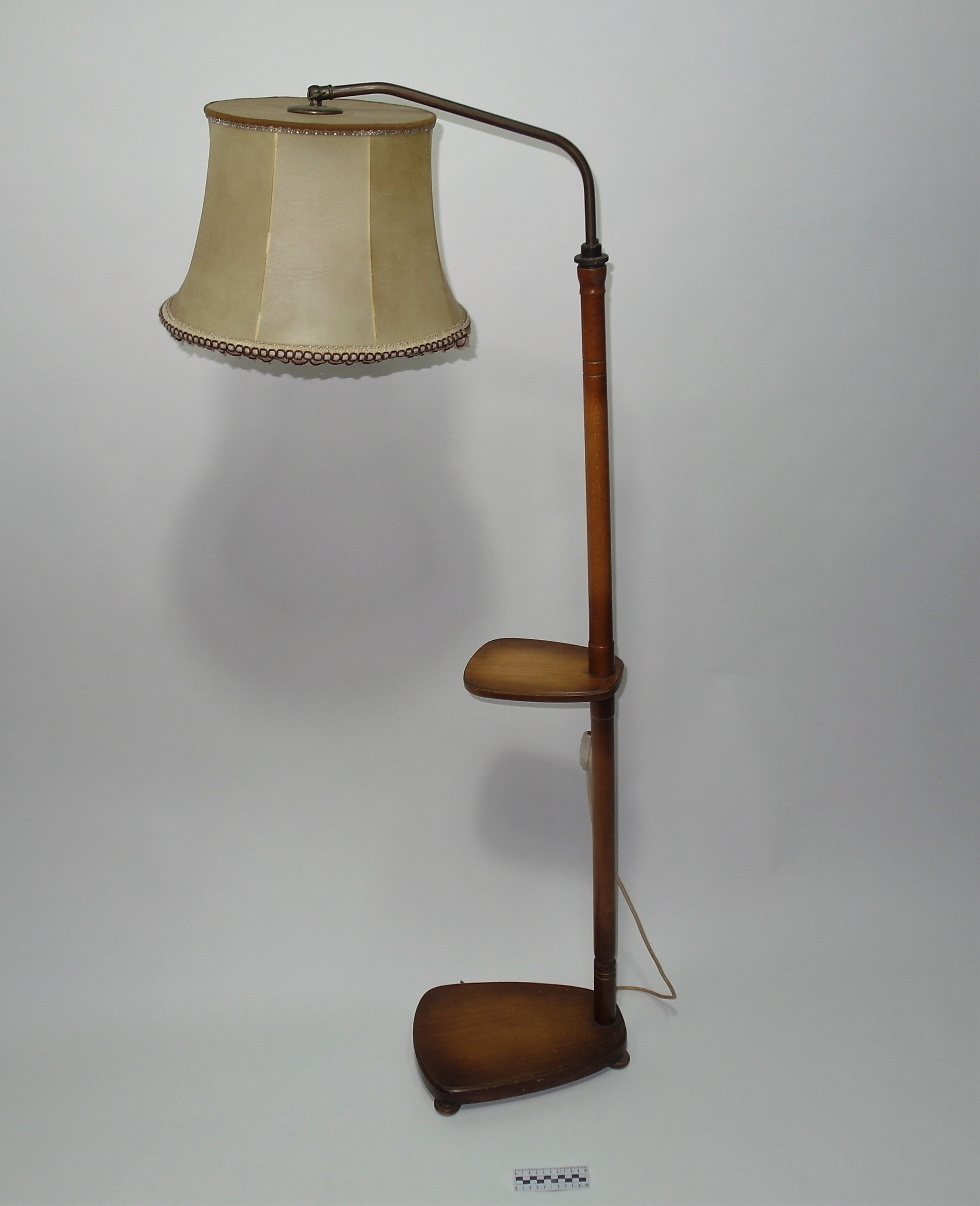 LAMPA PODŁOGOWA