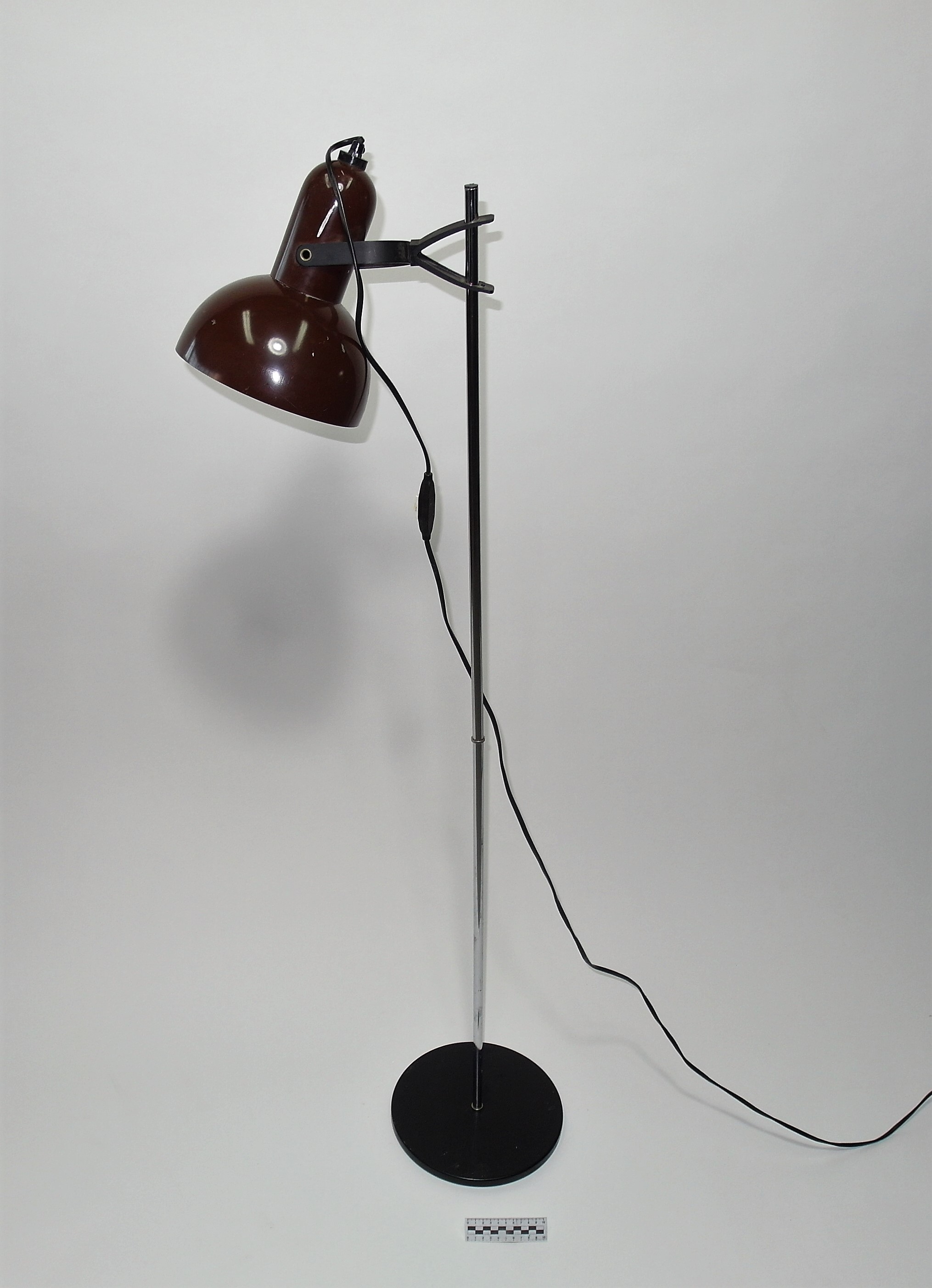 LAMPA PODŁOGOWA