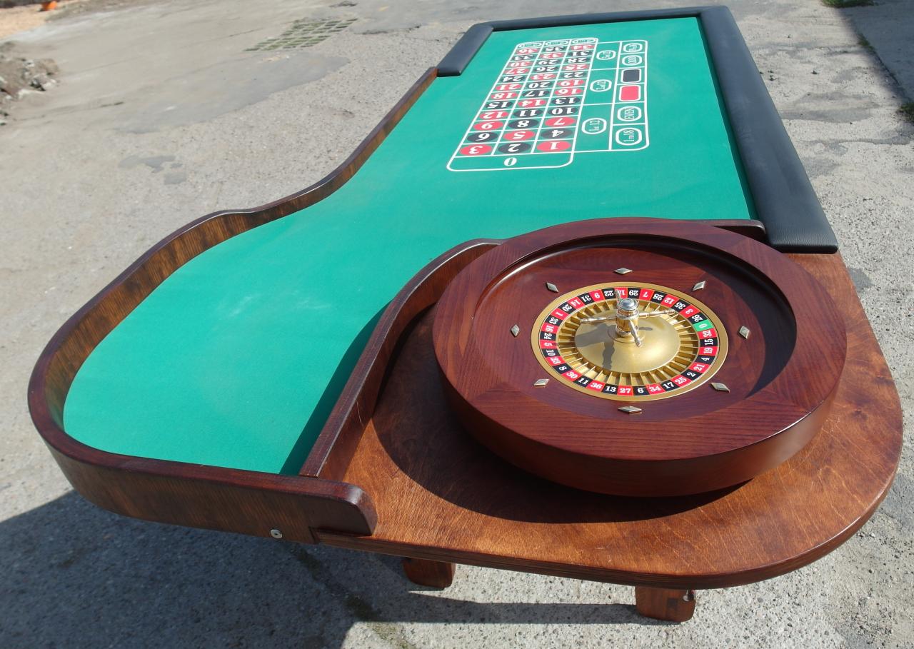ROULETTE TABLE