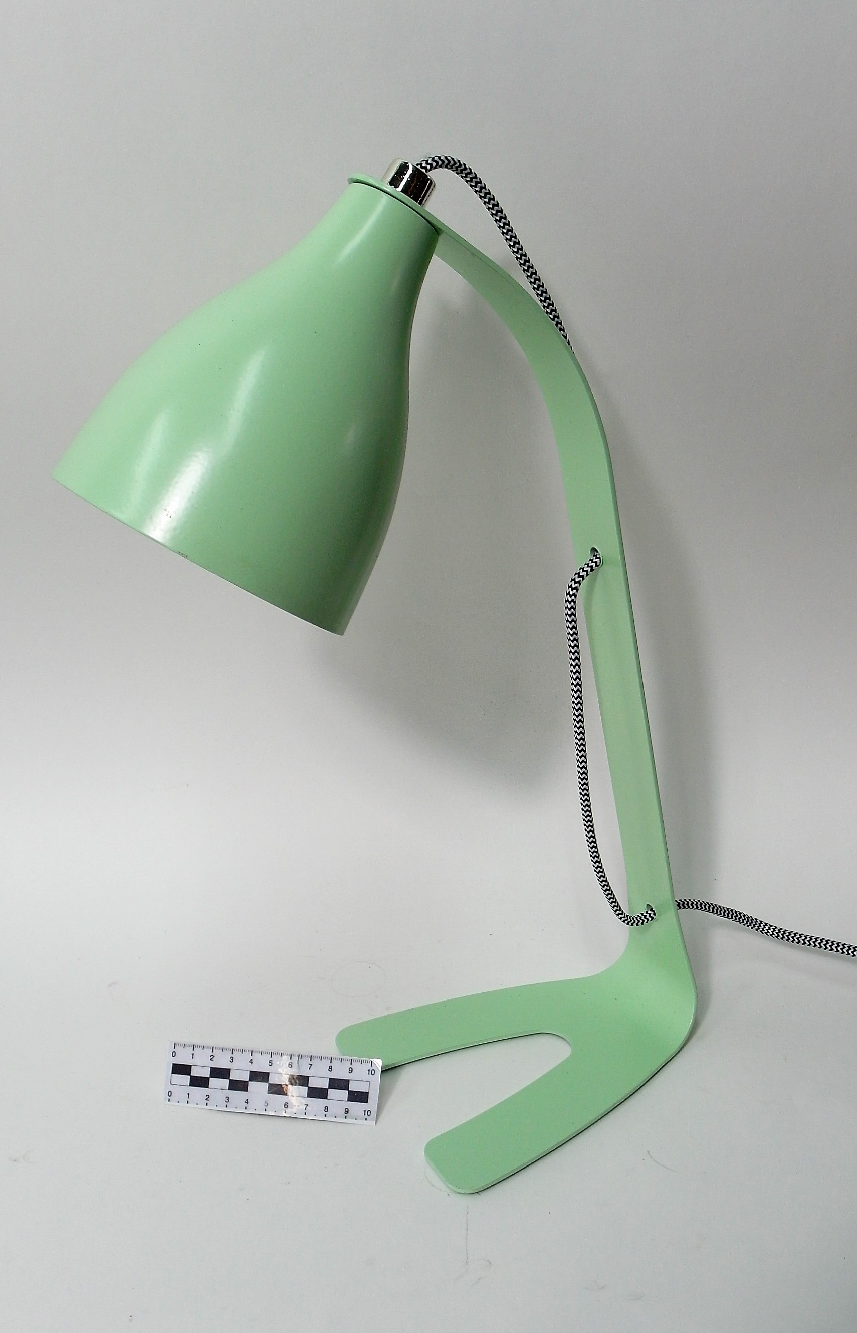 DESK LAMP