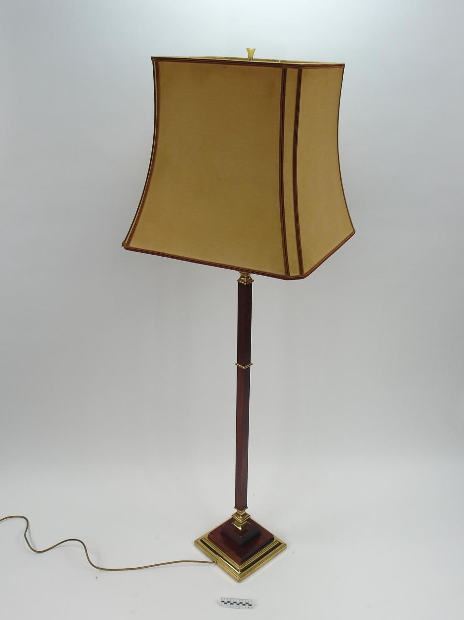 LAMPA PODŁOGOWA