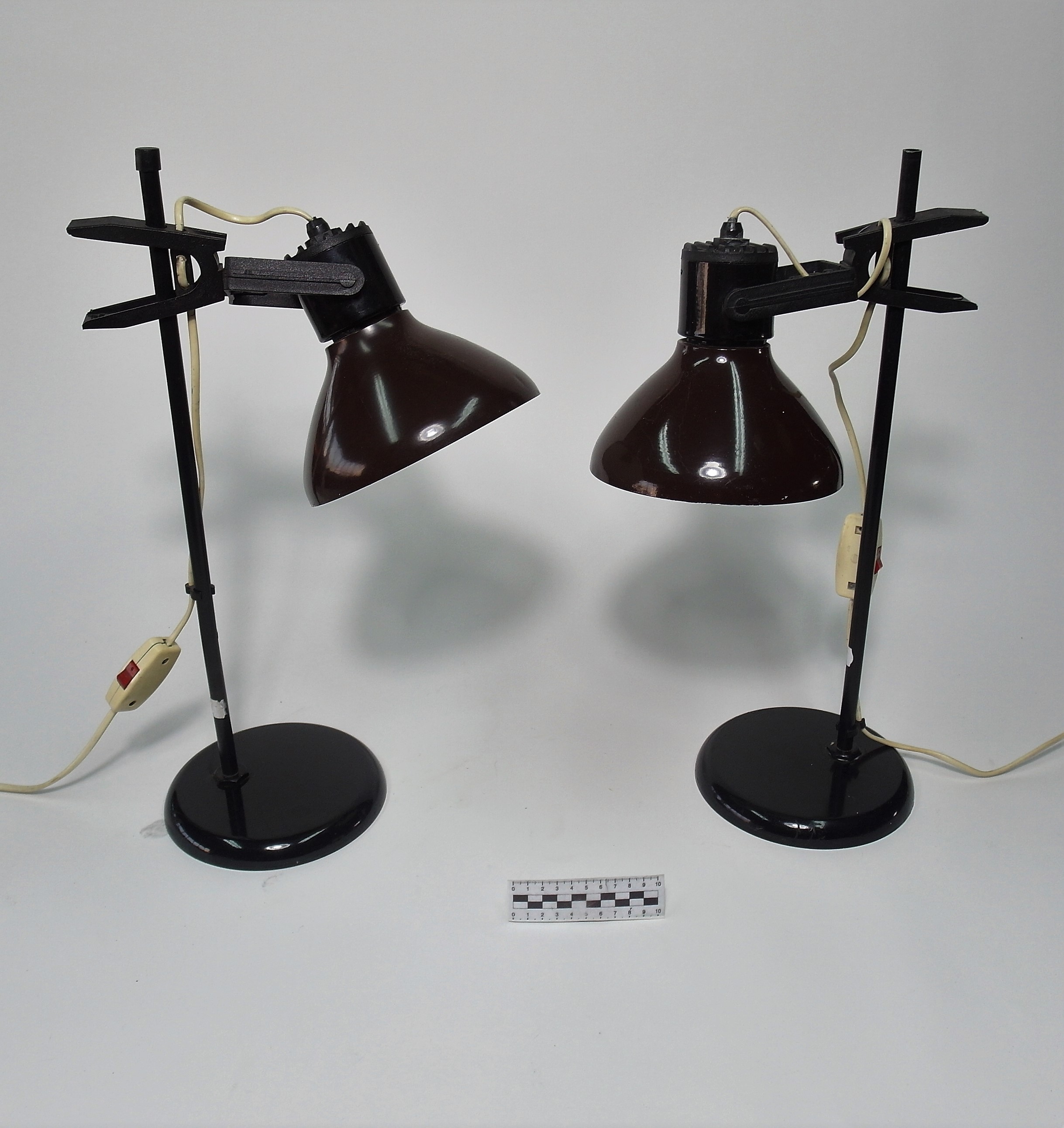 DESK LAMP