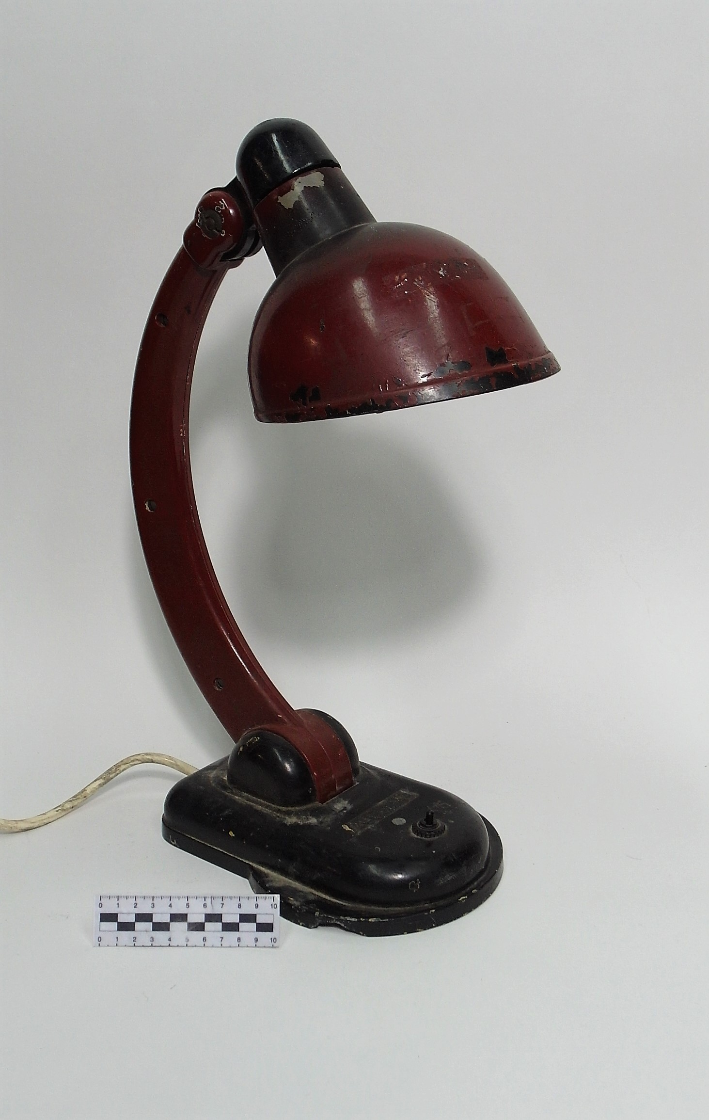 DESK LAMP