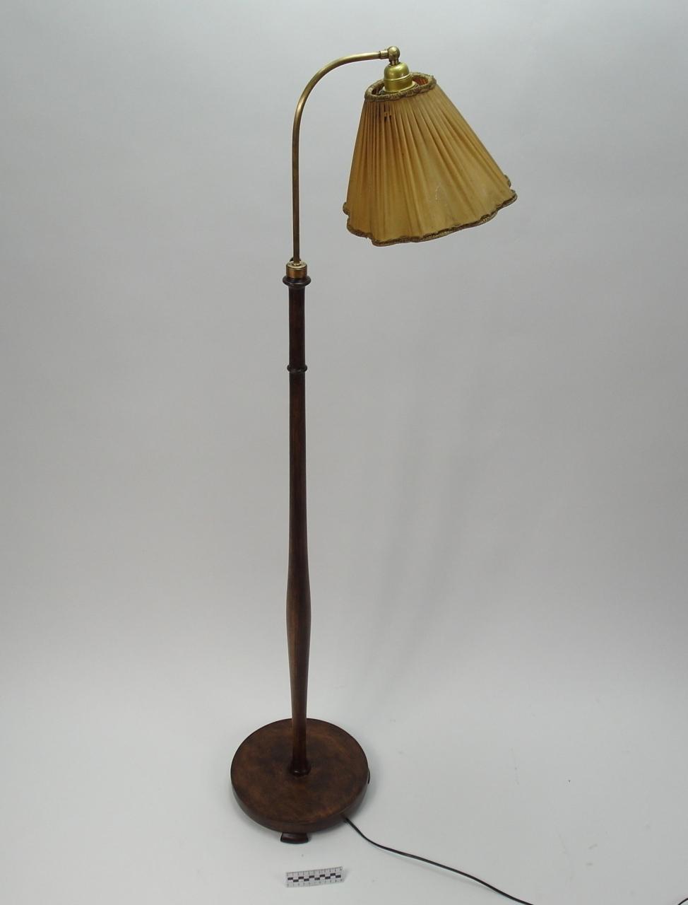 LAMPA PODŁOGOWA