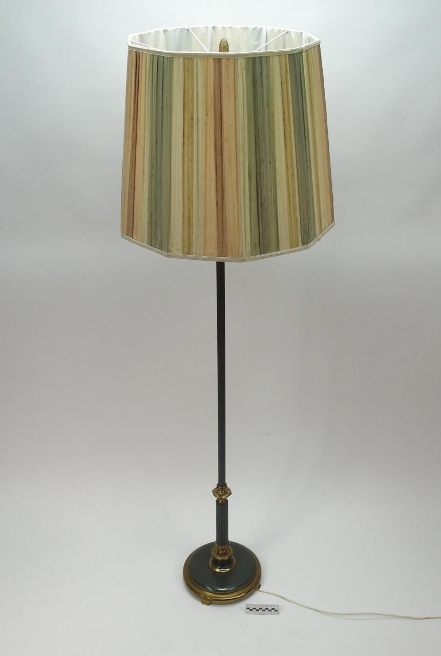 LAMPA PODŁOGOWA