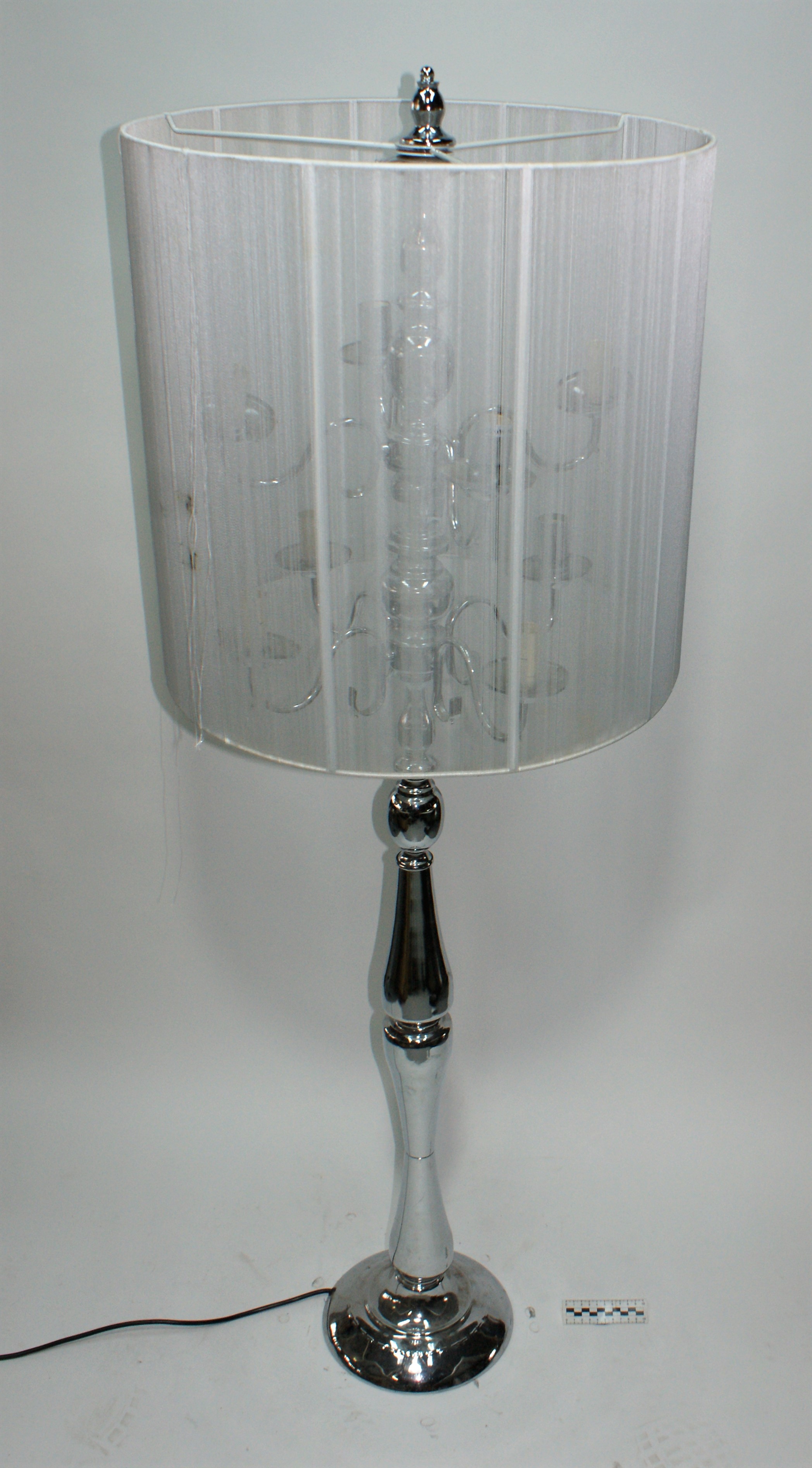 LAMPA PODŁOGOWA