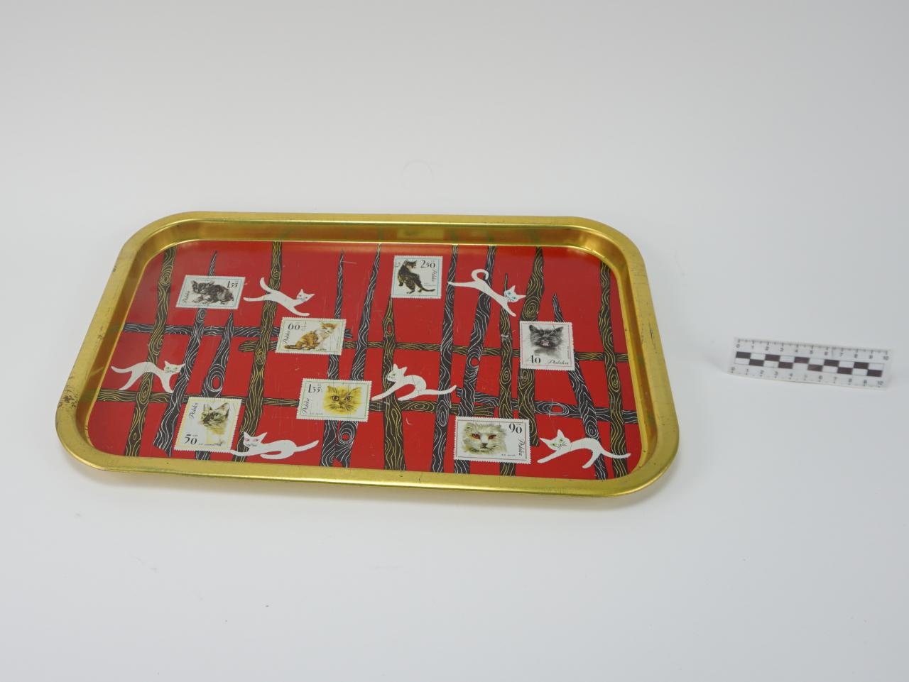 TRAY