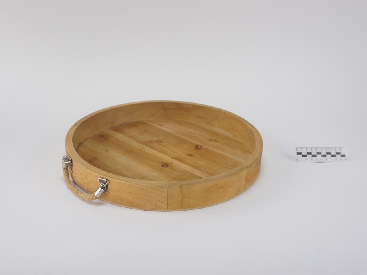 TRAY