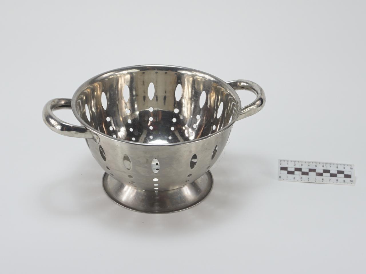 COLANDER