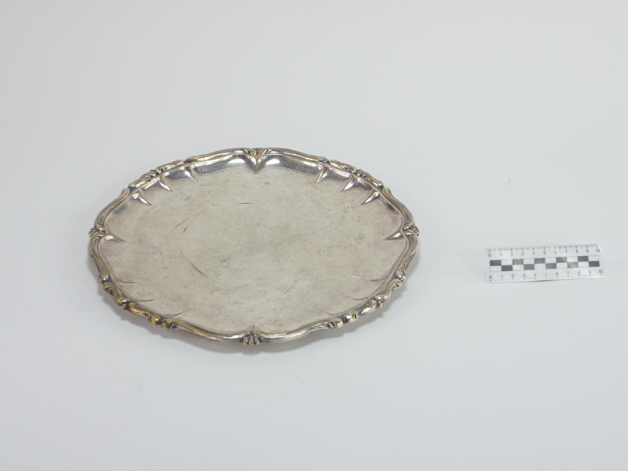 TRAY