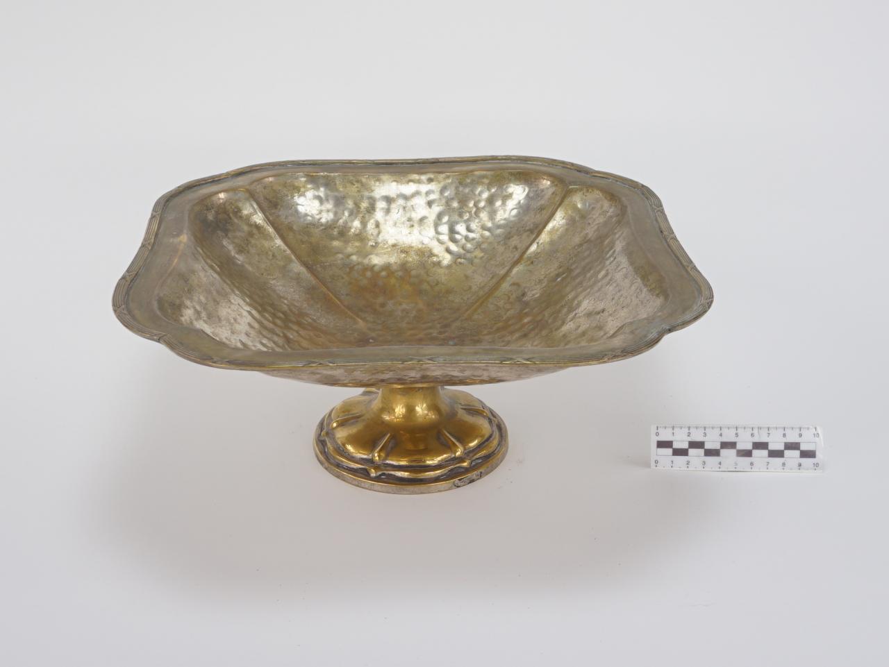 CAKE STAND