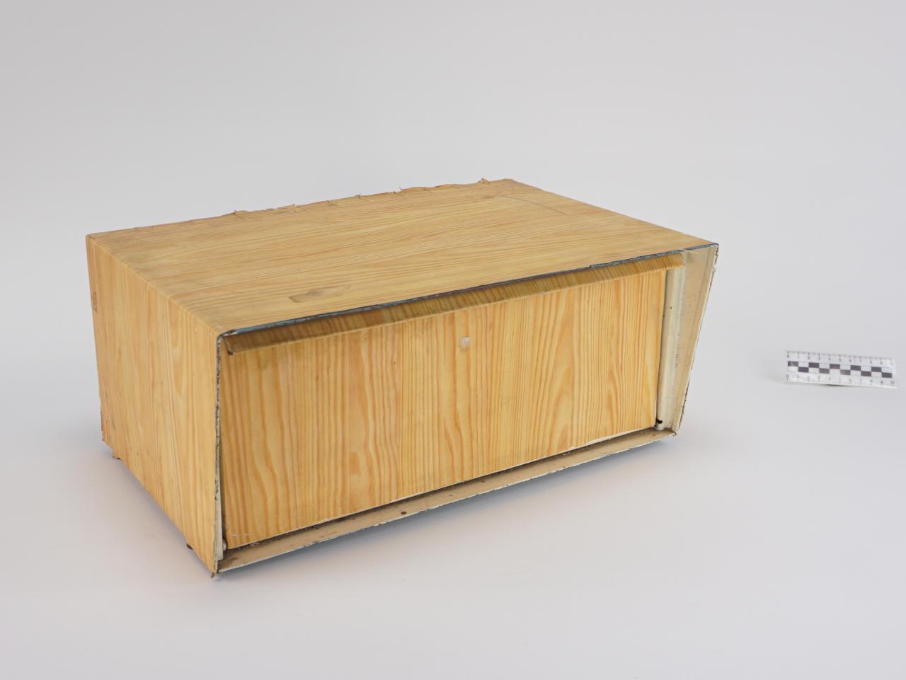 BREAD BOX