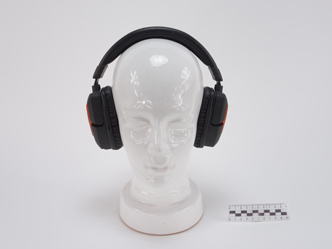 HEADPHONES