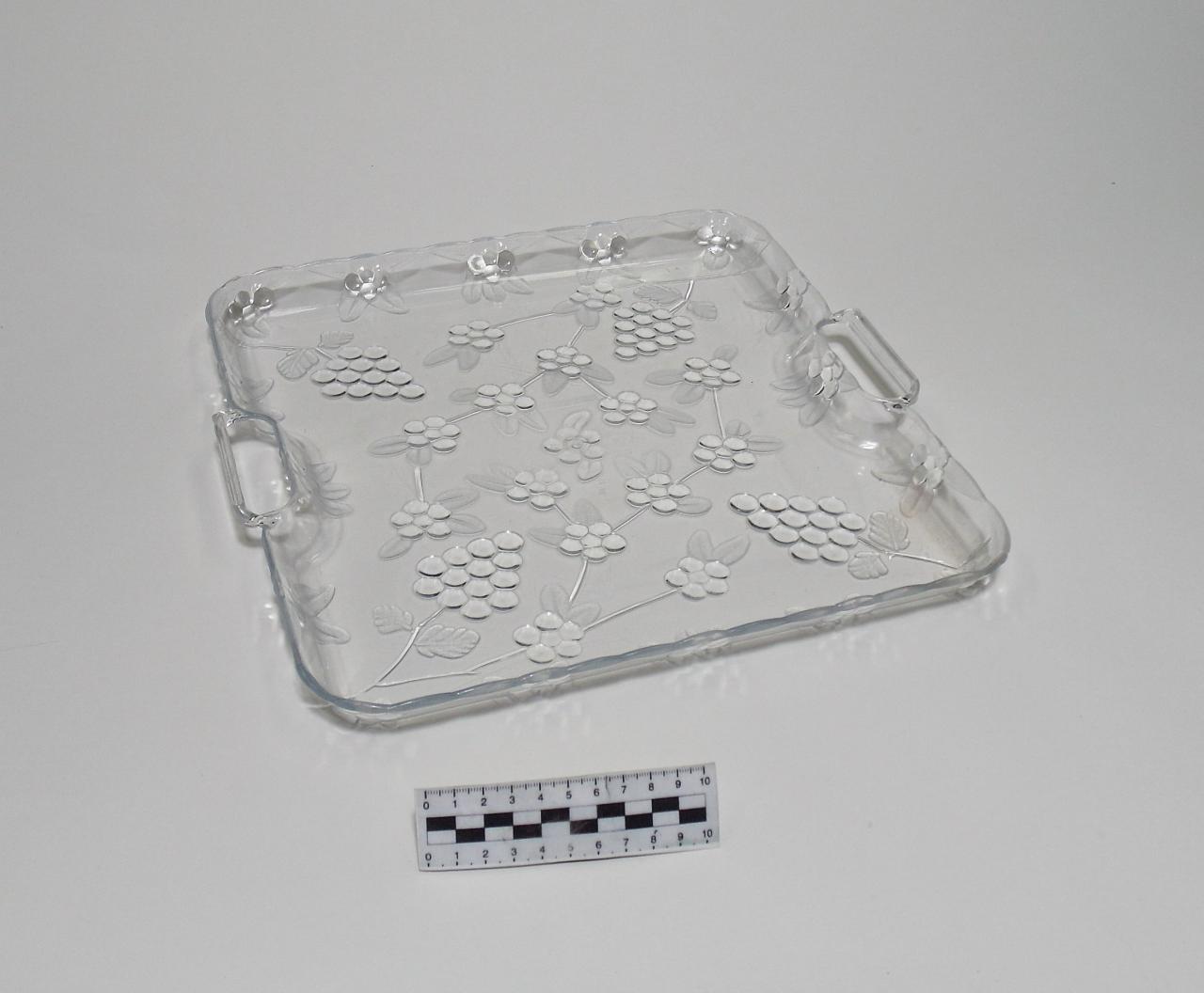 TRAY