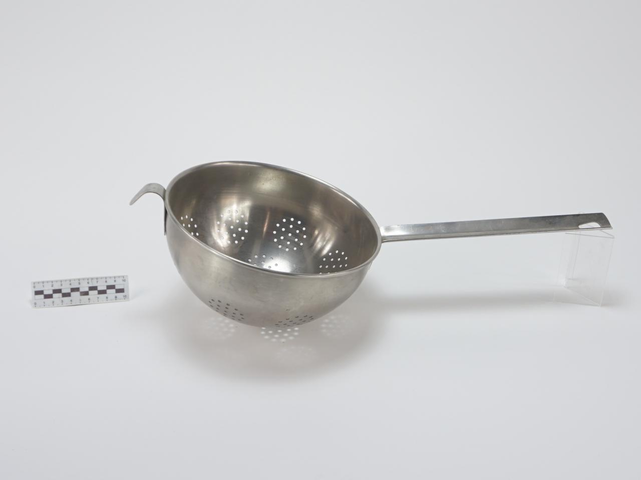 COLANDER