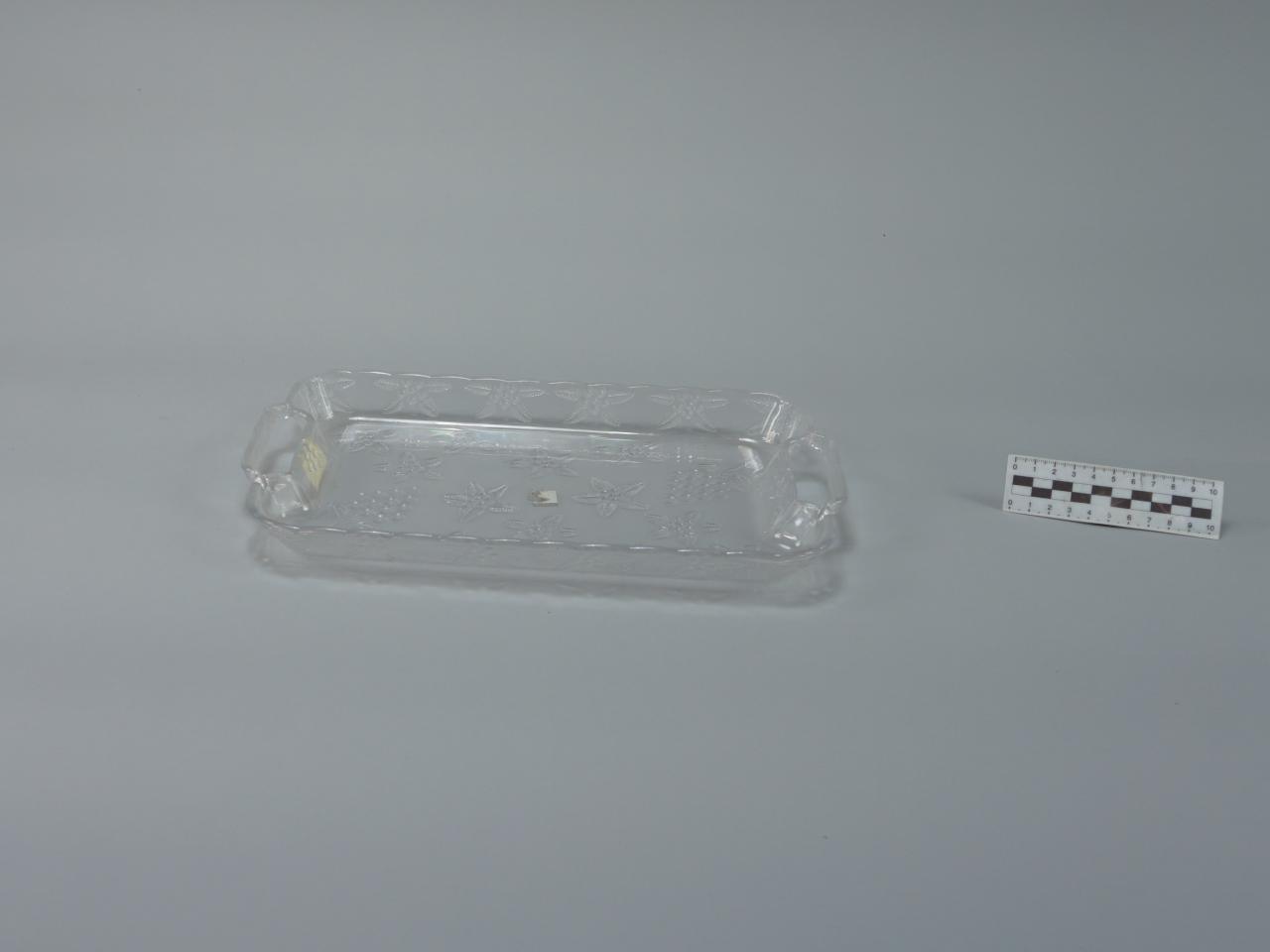 TRAY