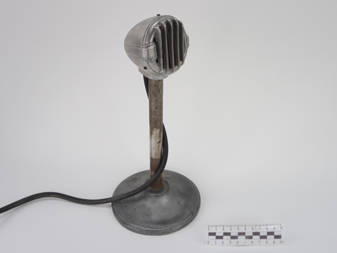 MICROPHONE