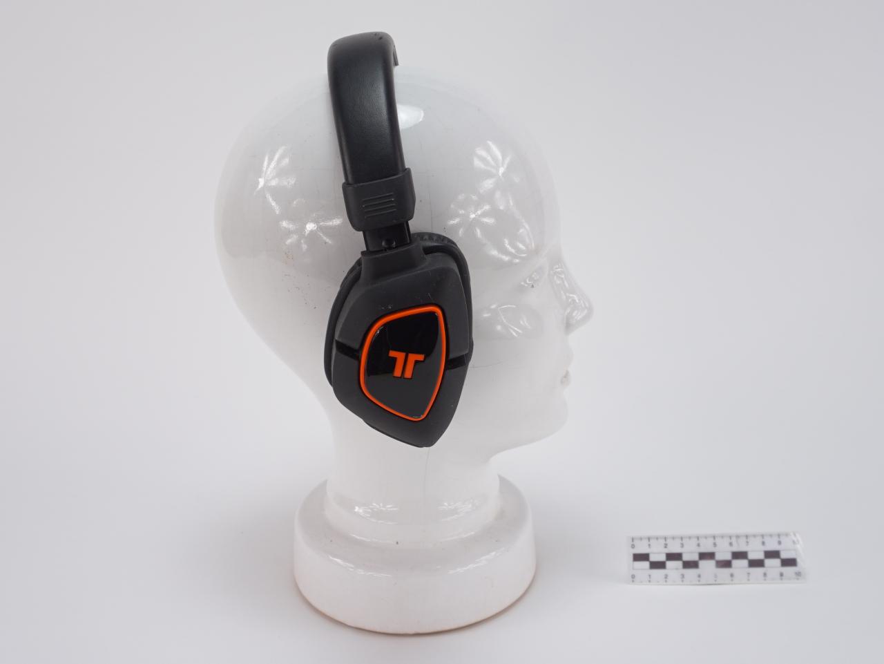 HEADPHONES