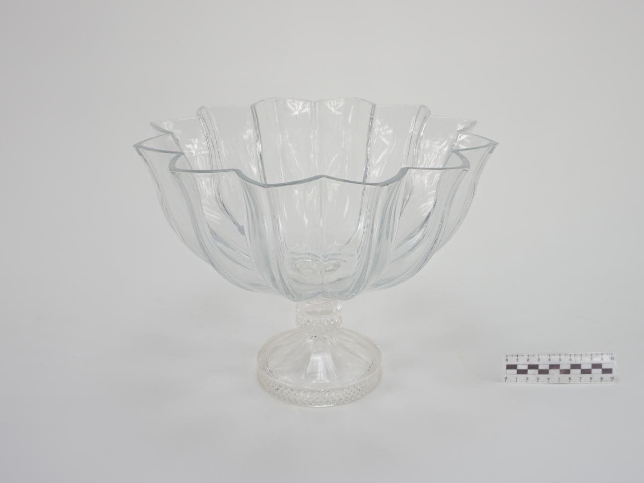 FOOTED BOWL